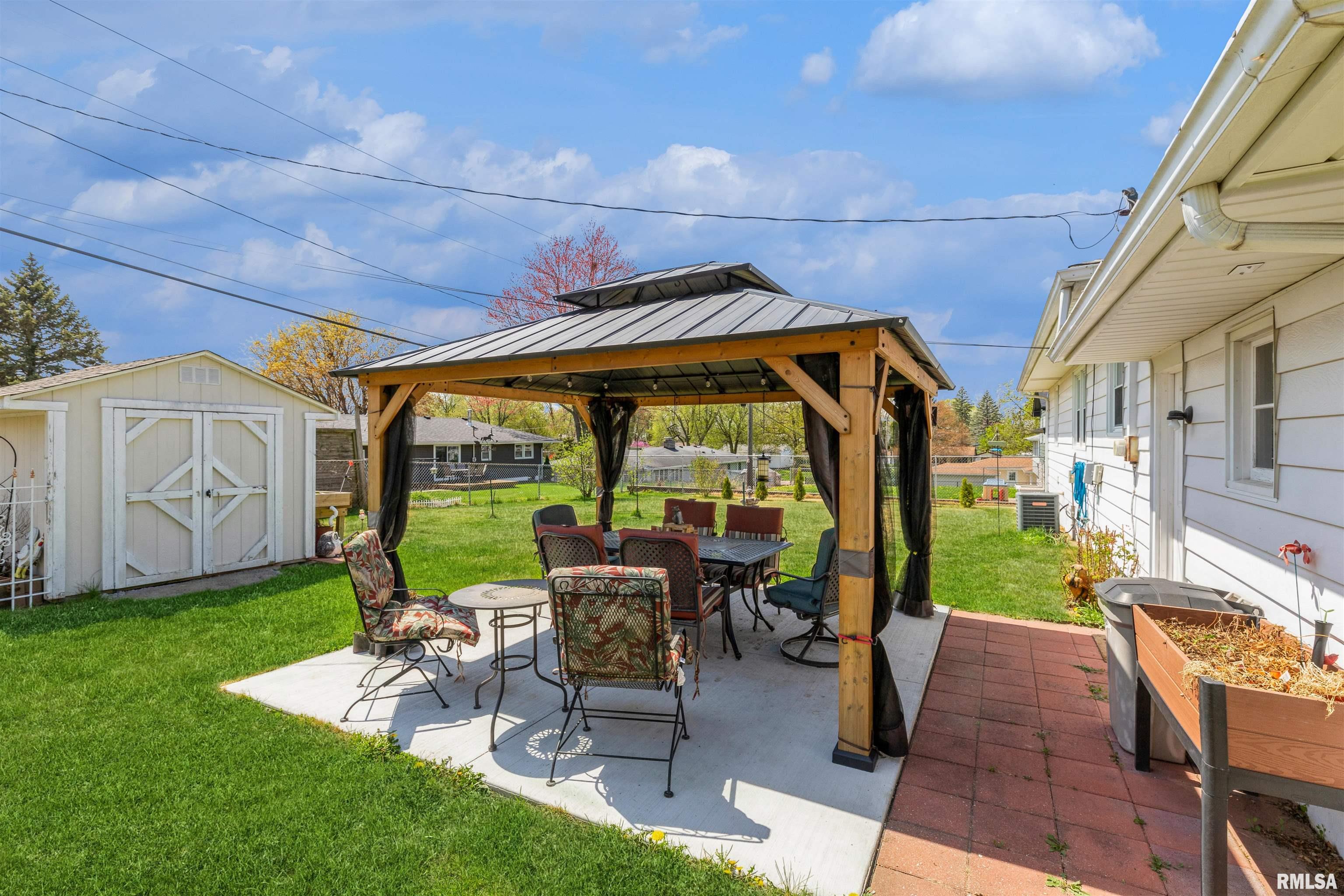 1129 6th Avenue North, Clinton, Iowa image 4