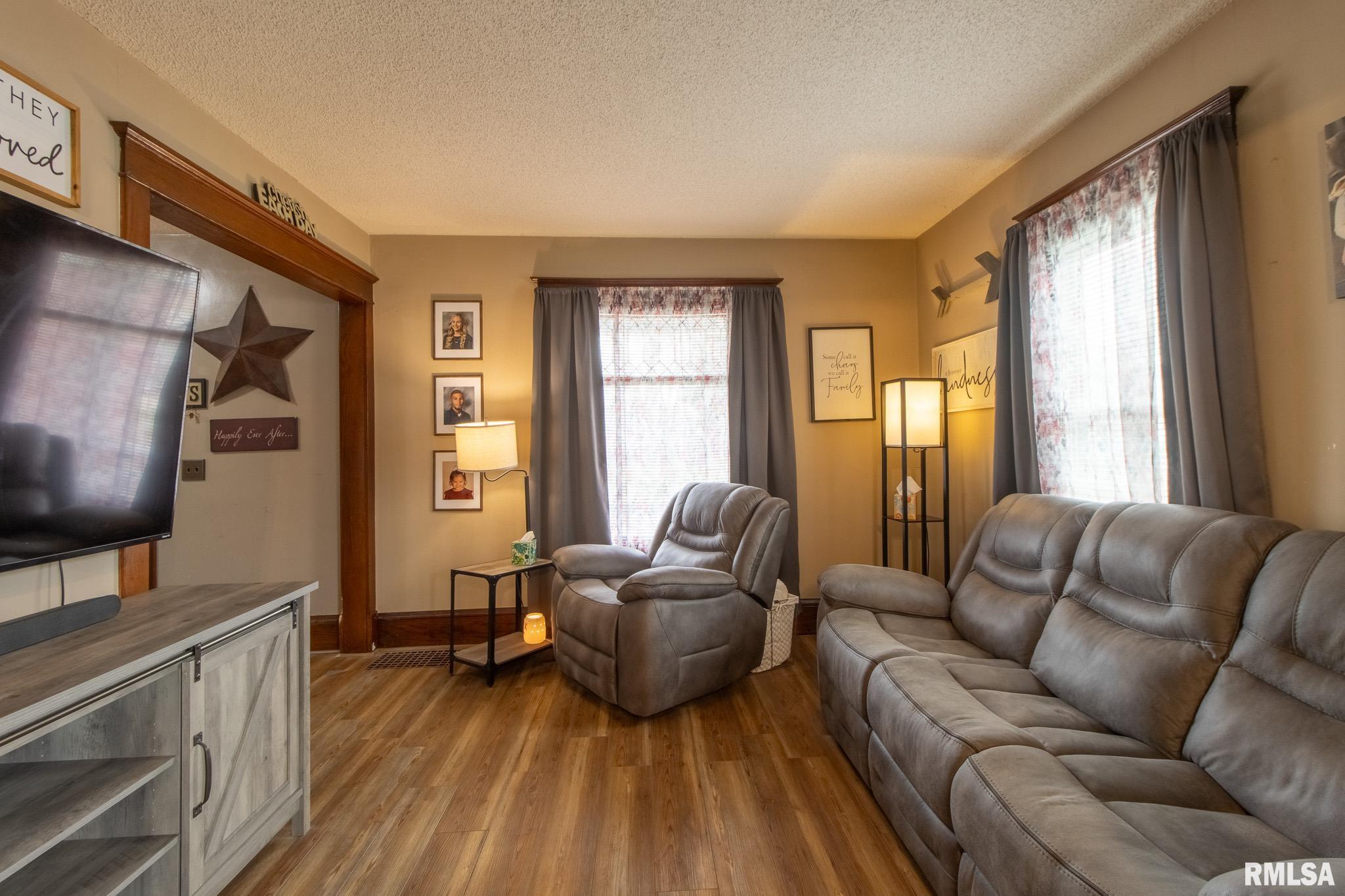 264 Walnut Avenue, Galesburg, Illinois image 9