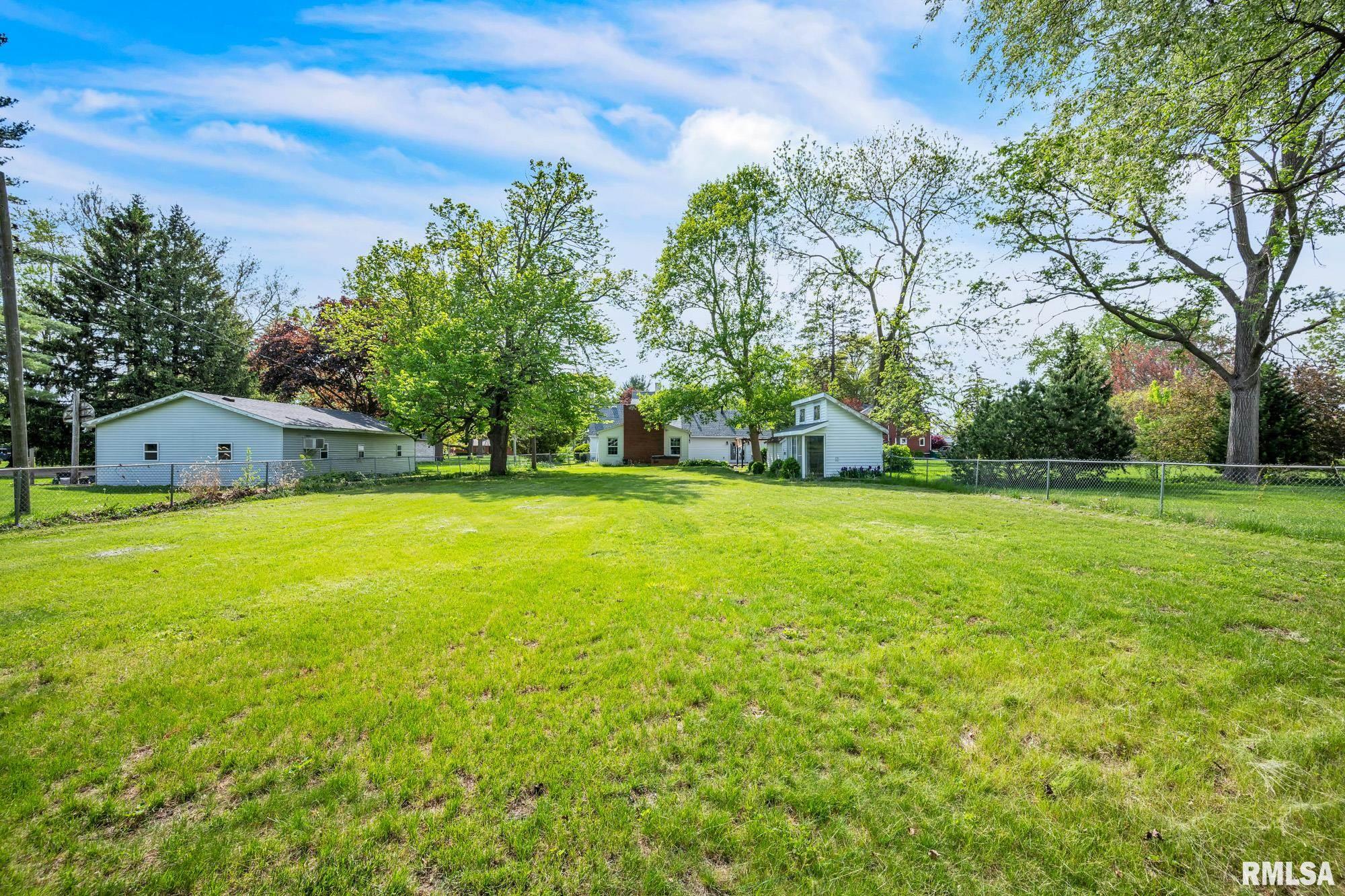 2255 N Broad Street, Galesburg, Illinois image 9