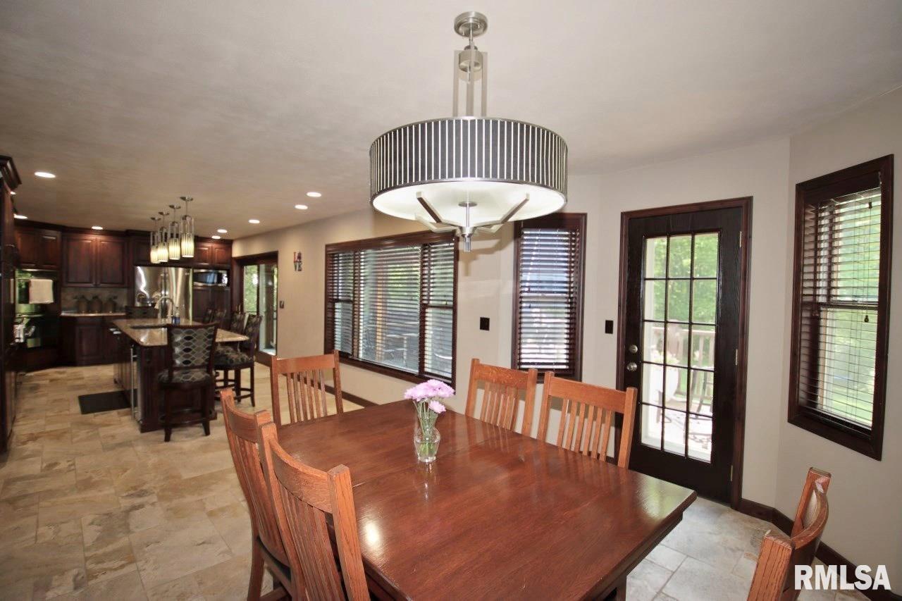 303 E White Oak Court, East Peoria, Illinois image 31