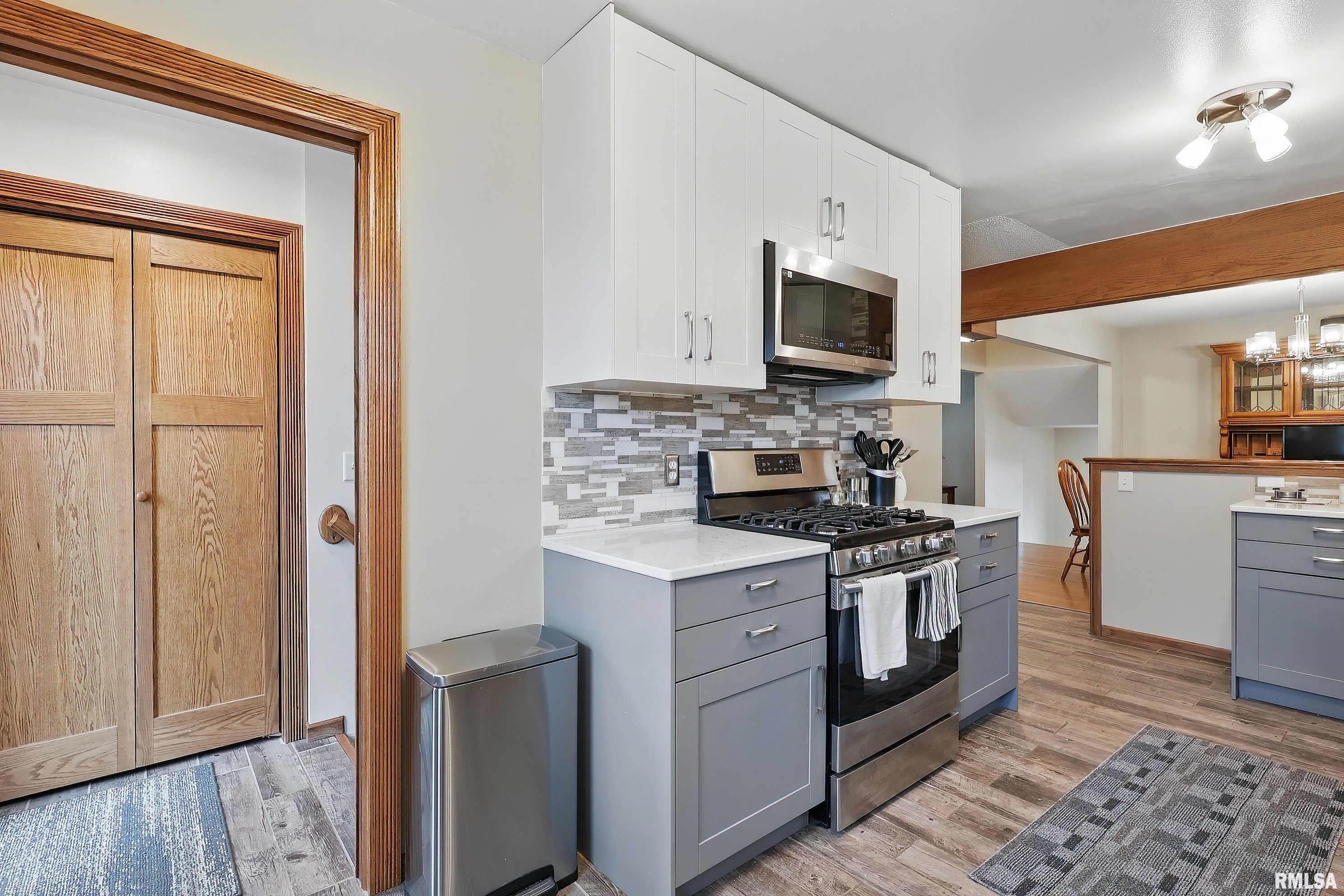 1558 W Garfield Street, Davenport, Iowa image 12