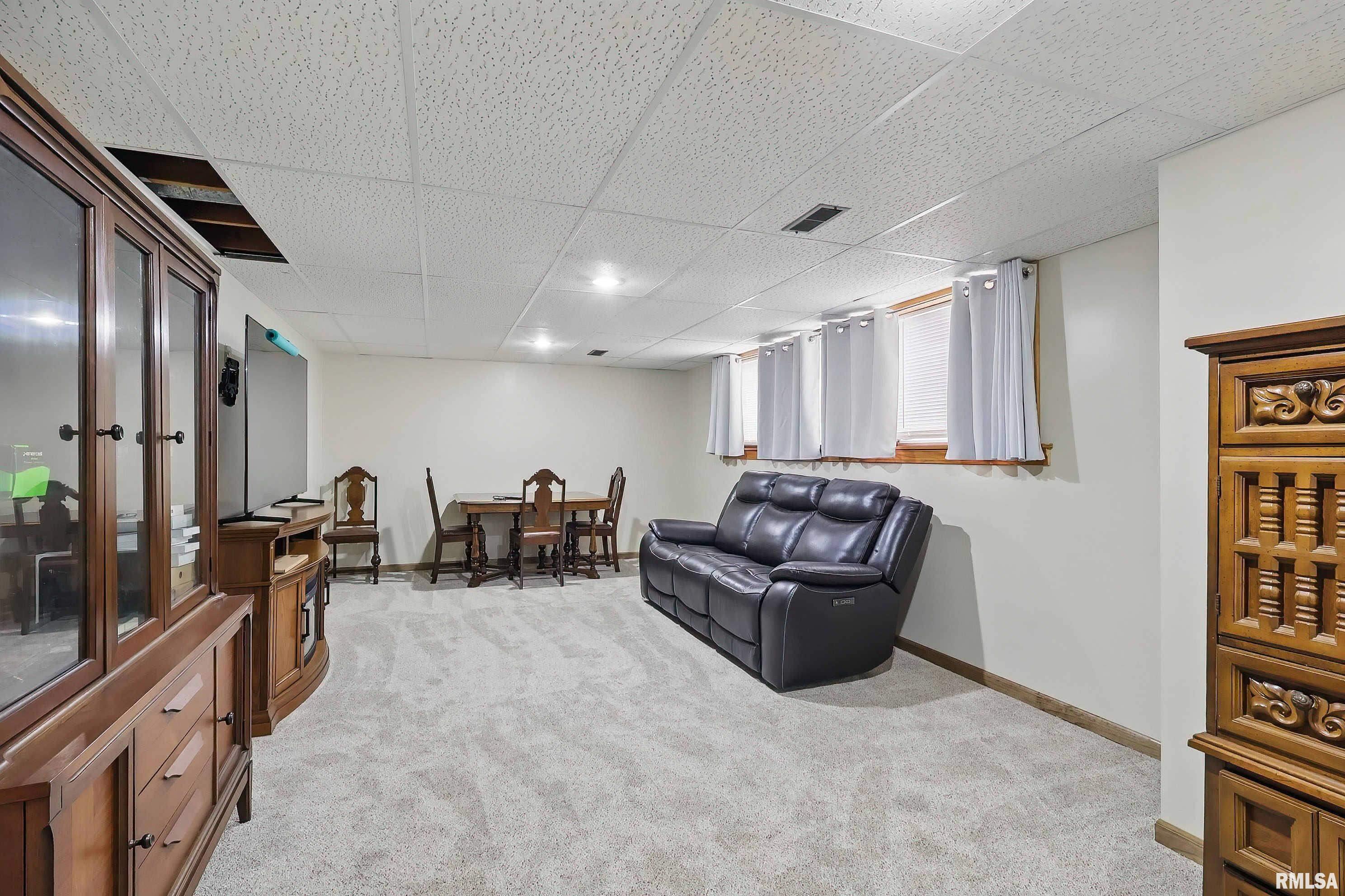1558 W Garfield Street, Davenport, Iowa image 19