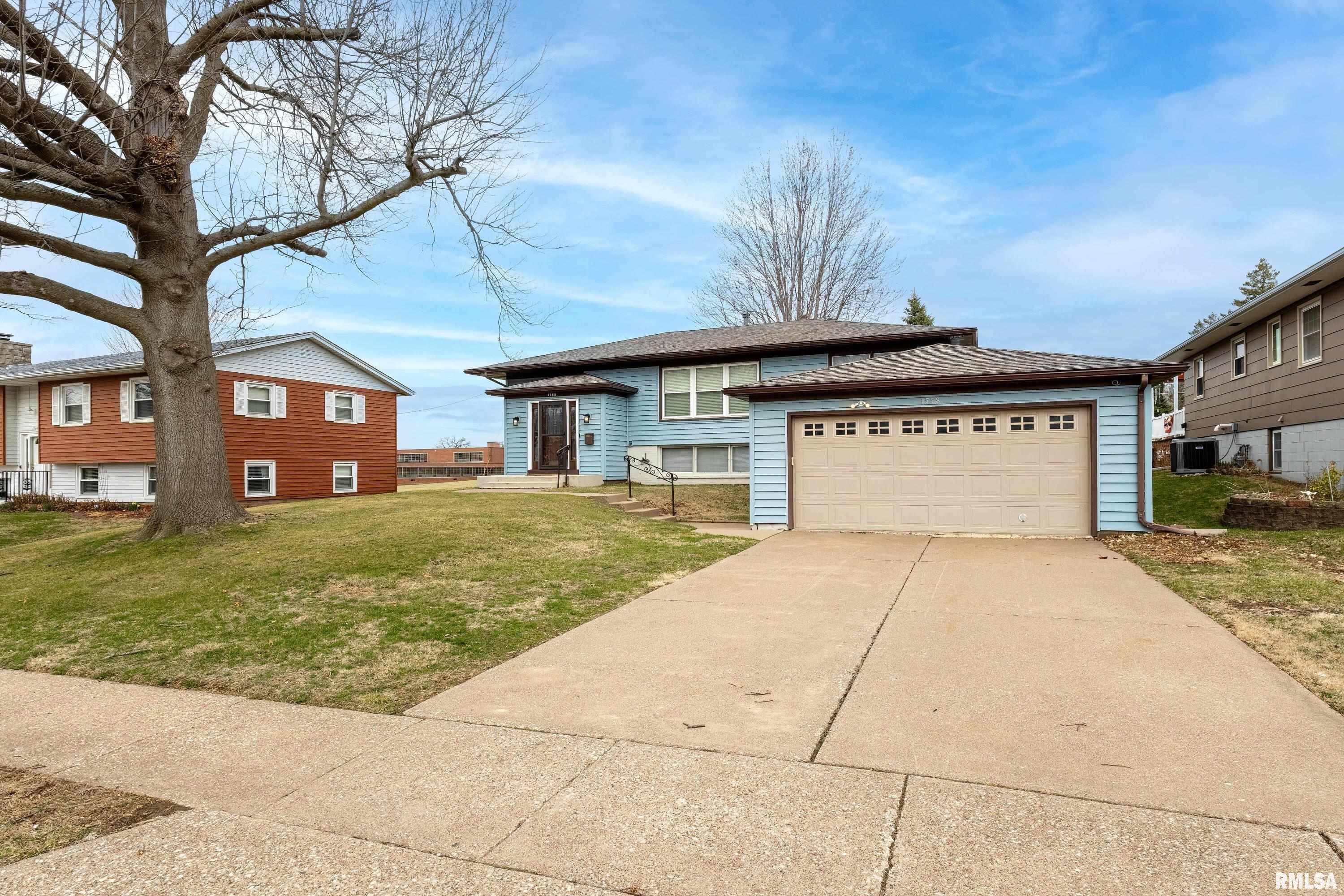 1558 W Garfield Street, Davenport, Iowa image 3
