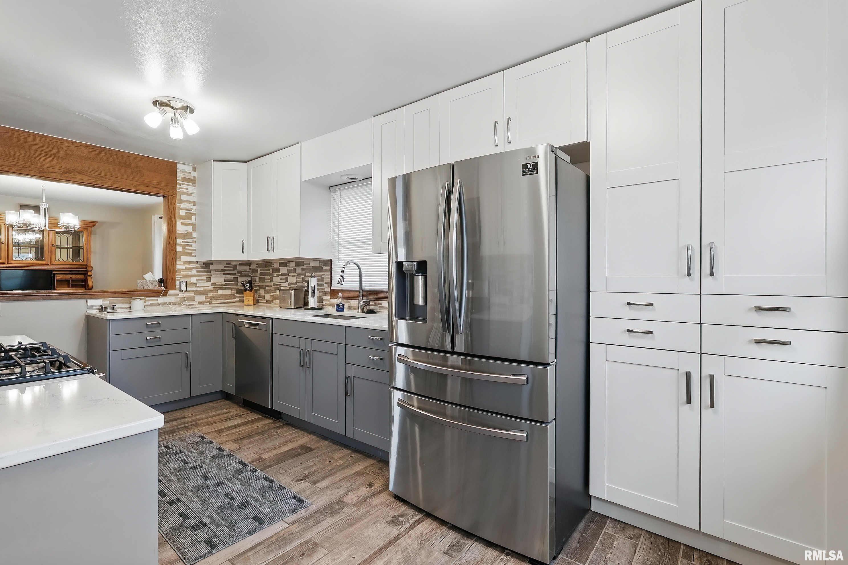 1558 W Garfield Street, Davenport, Iowa image 11