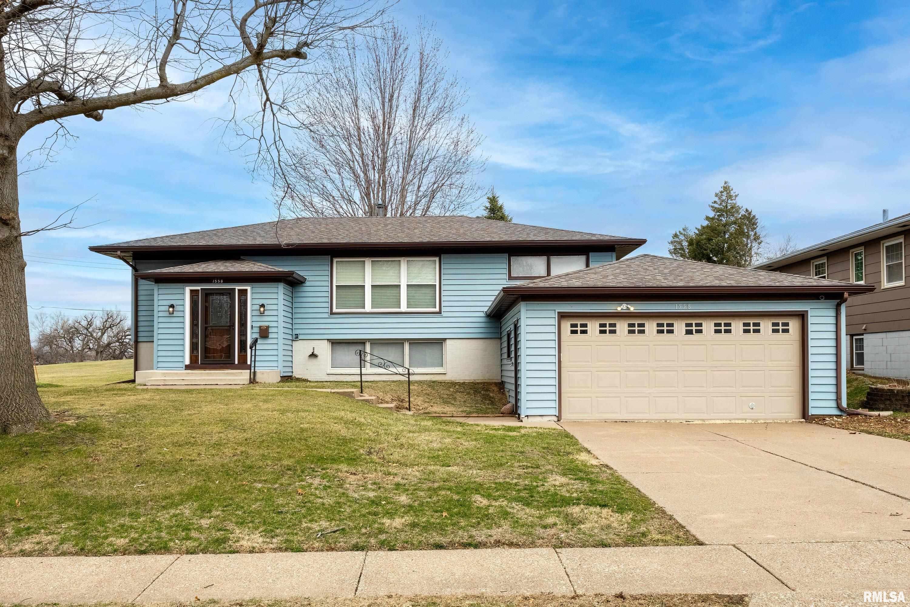 1558 W Garfield Street, Davenport, Iowa image 1