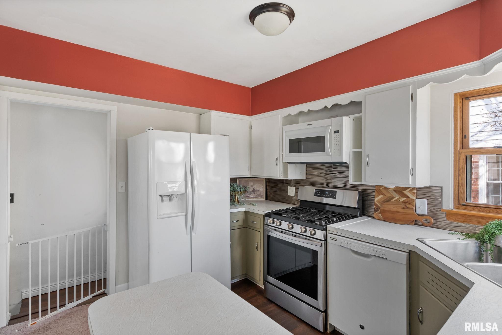 1004 W Rusholme Street, Davenport, Iowa image 13