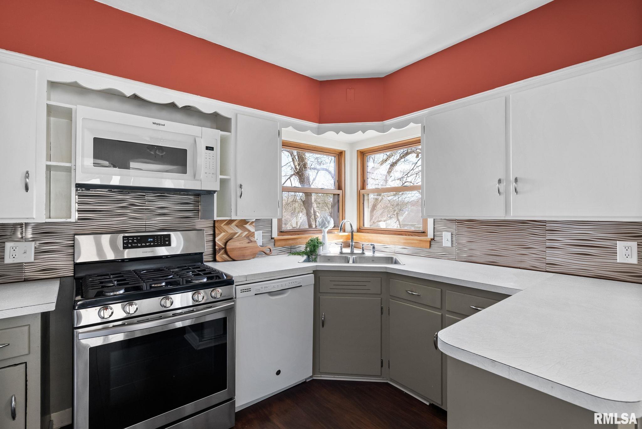 1004 W Rusholme Street, Davenport, Iowa image 11