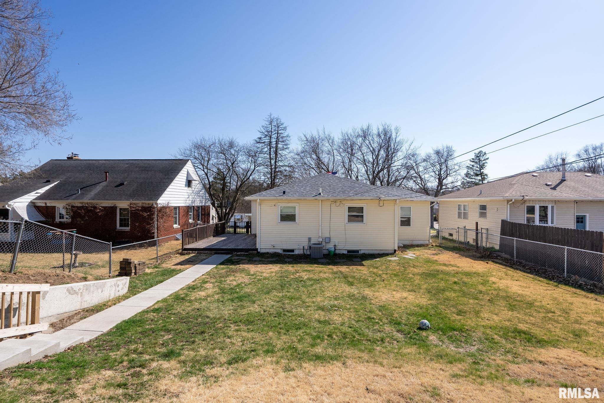 1004 W Rusholme Street, Davenport, Iowa image 31