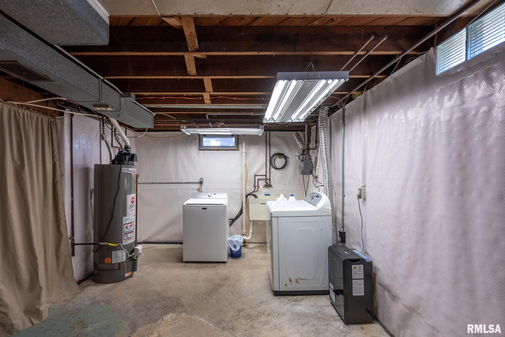 1004 W Rusholme Street, Davenport, Iowa image 26