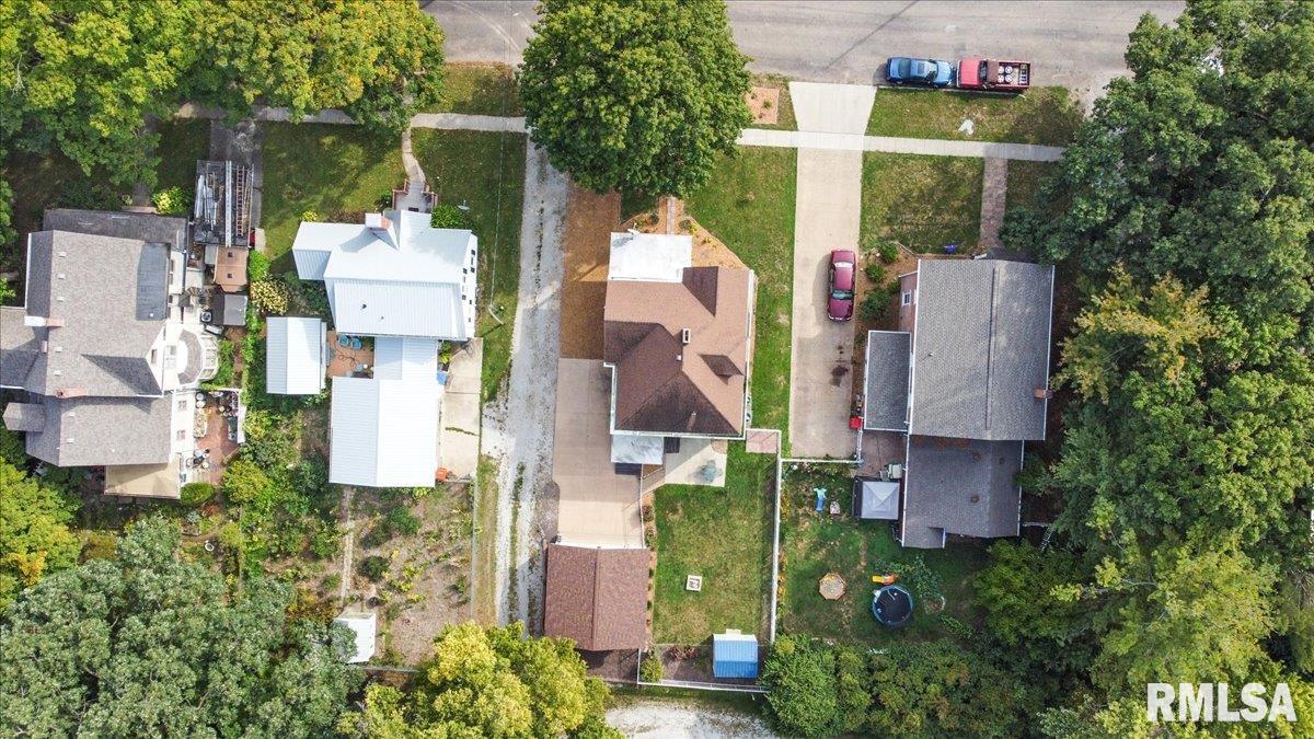 513 W Jackson Street, Petersburg, Illinois image 40