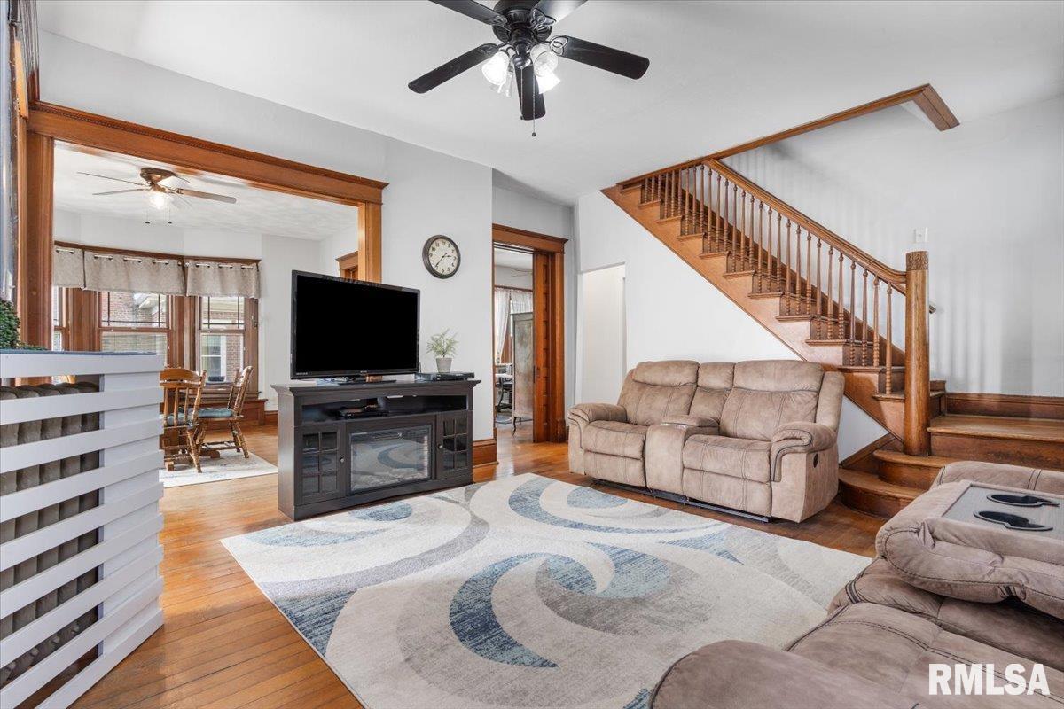 513 W Jackson Street, Petersburg, Illinois image 7