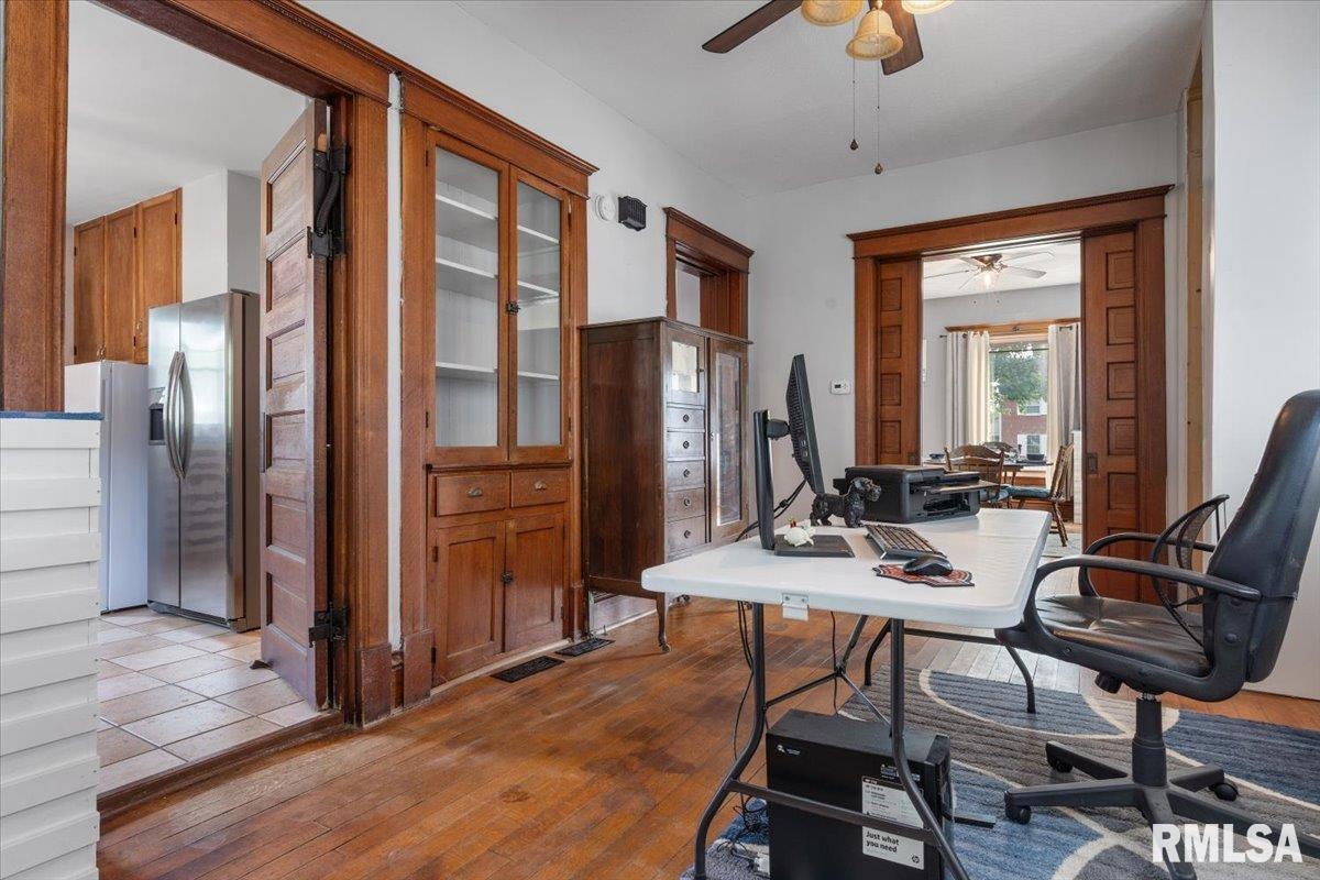 513 W Jackson Street, Petersburg, Illinois image 16