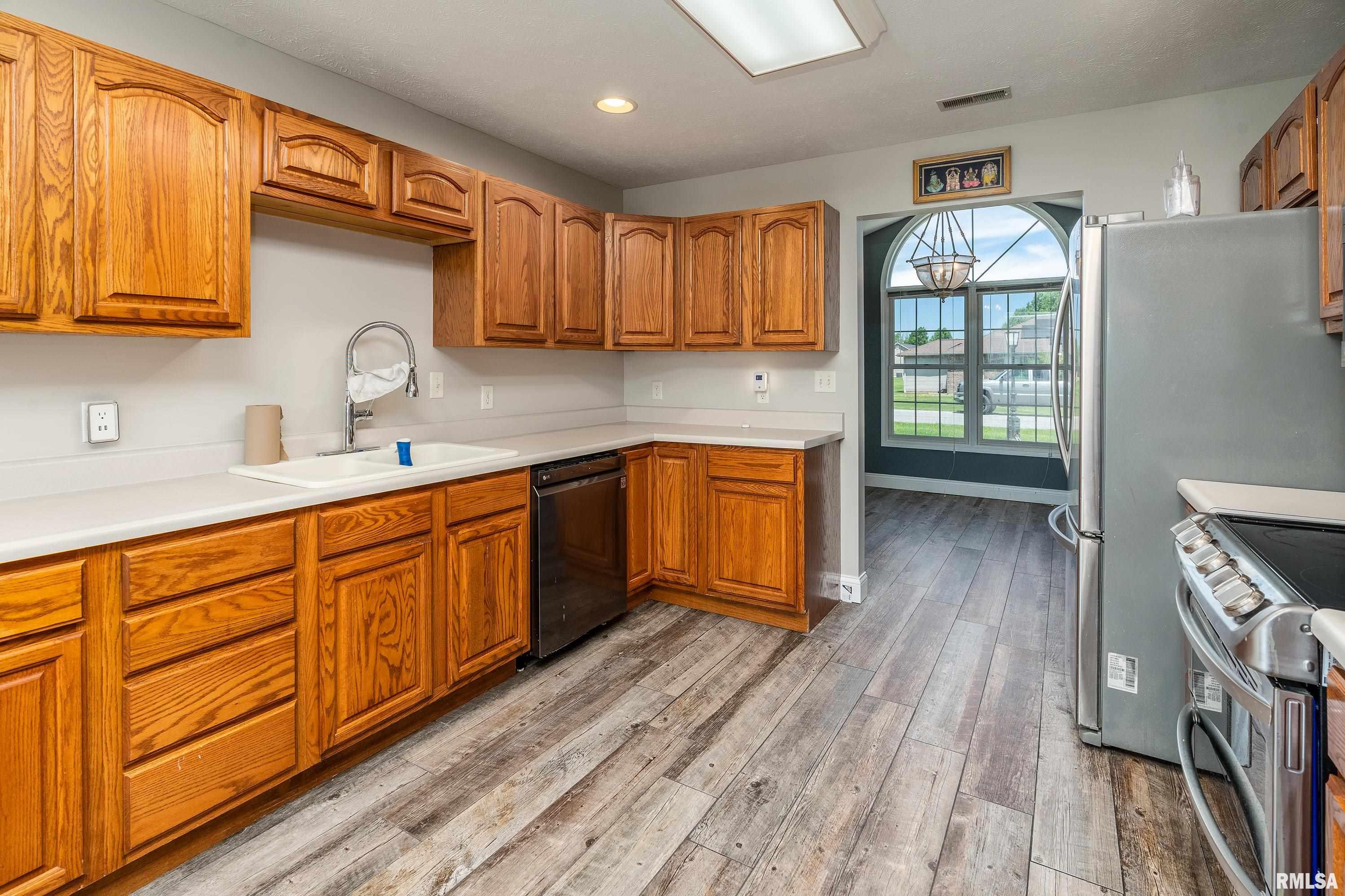 501 Bogie Drive, Herrin, Illinois image 9