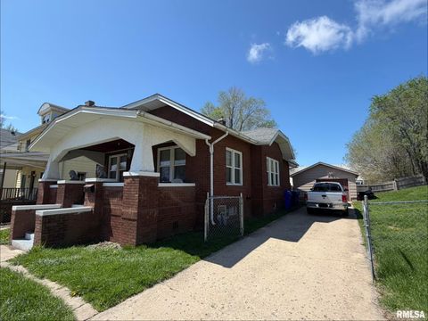 Photo of 213 S Burr Boulevard, Kewanee, IL 61443 (MLS # PA1265720)