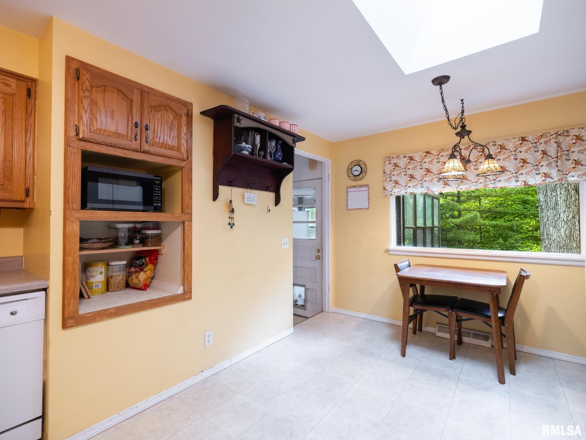 110 Oaklawn Court, East Peoria, Illinois image 13