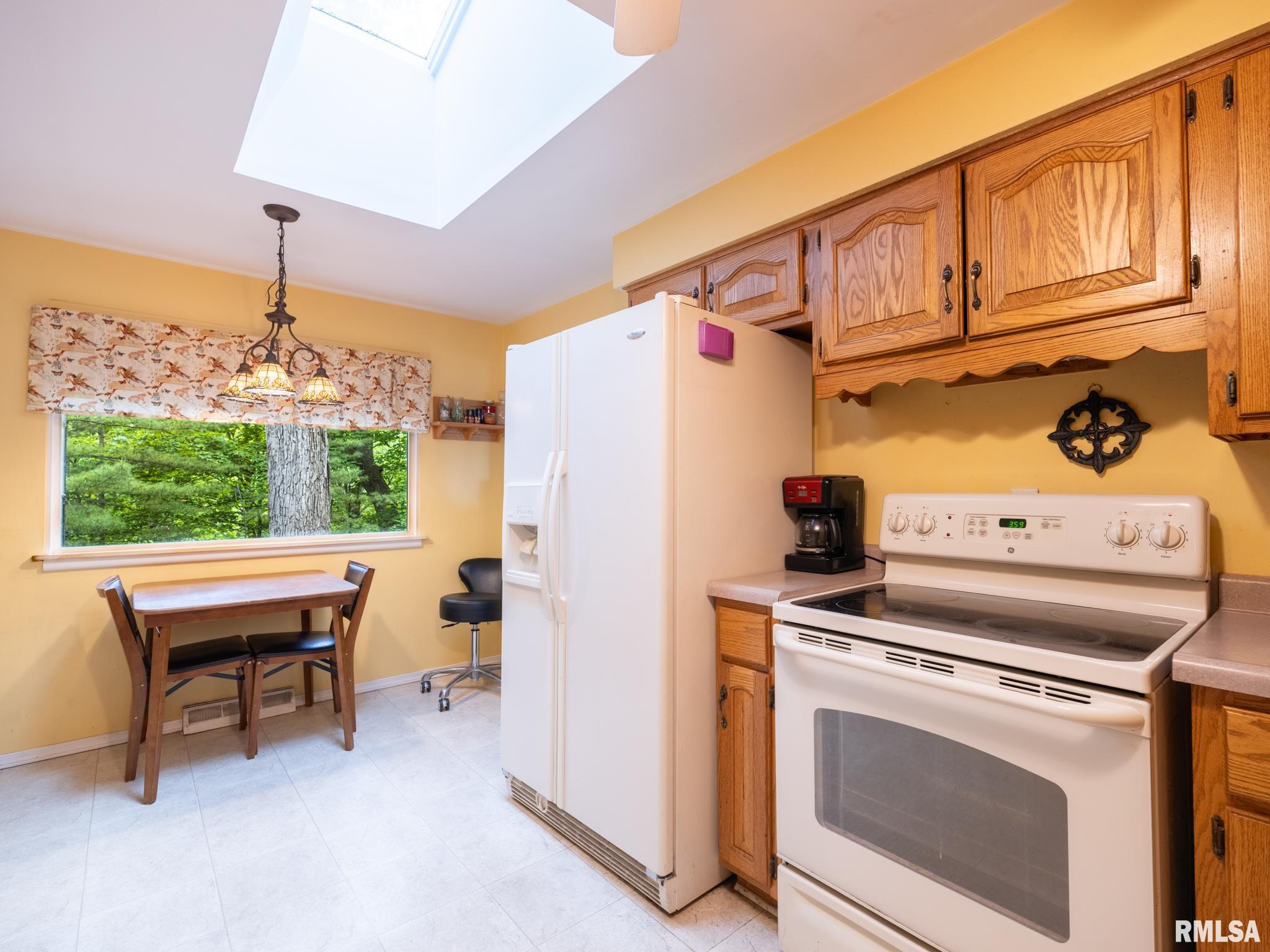 110 Oaklawn Court, East Peoria, Illinois image 22