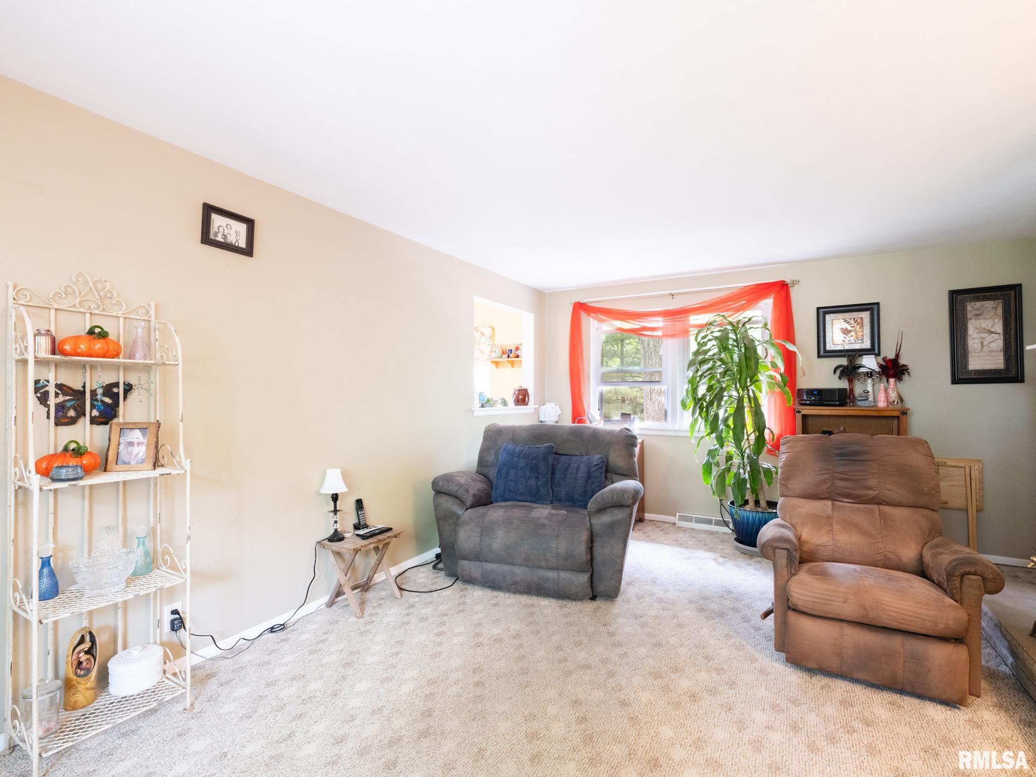 110 Oaklawn Court, East Peoria, Illinois image 6