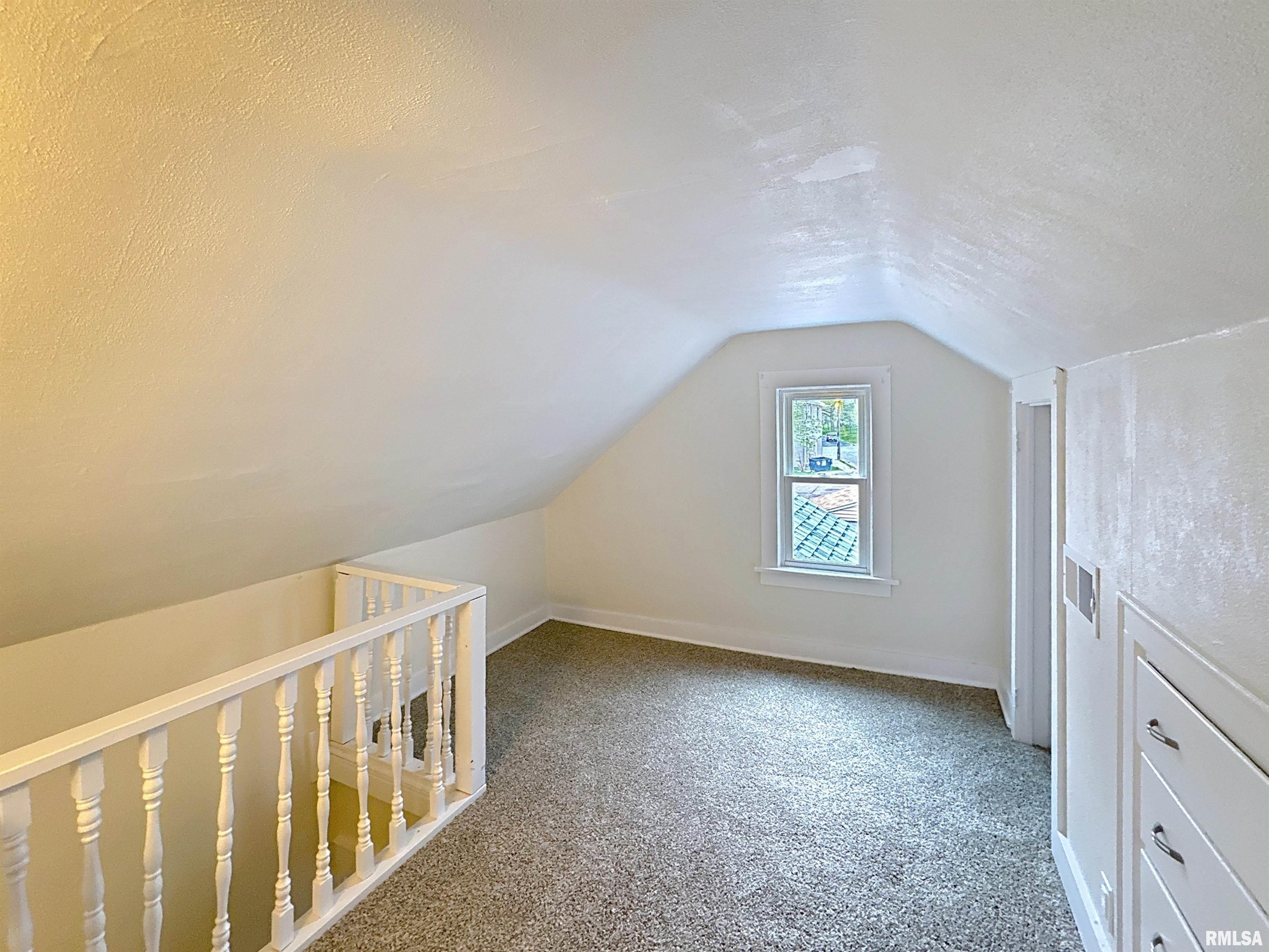 1839 W 9th Street, Davenport, Iowa image 17