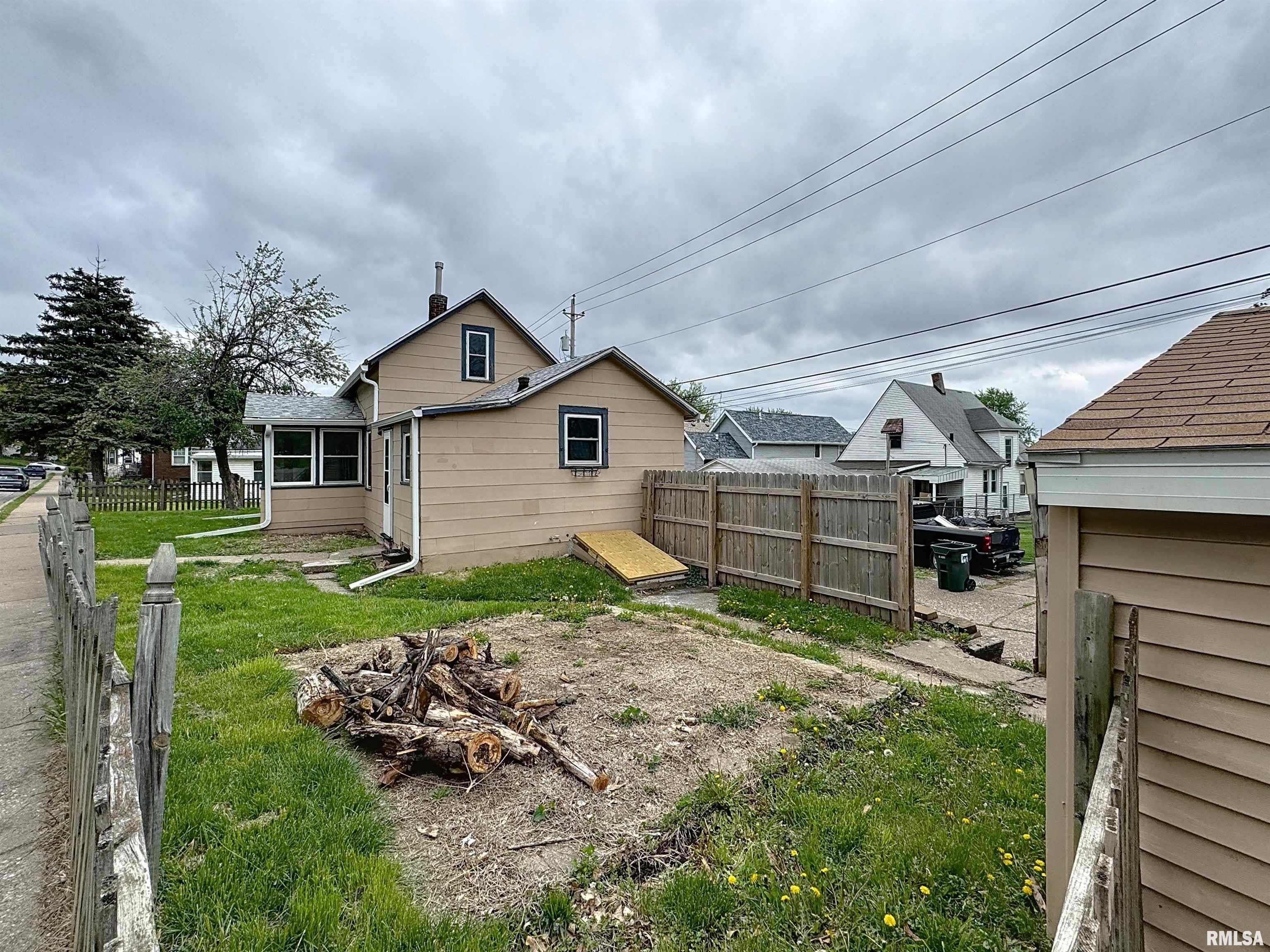 1839 W 9th Street, Davenport, Iowa image 23