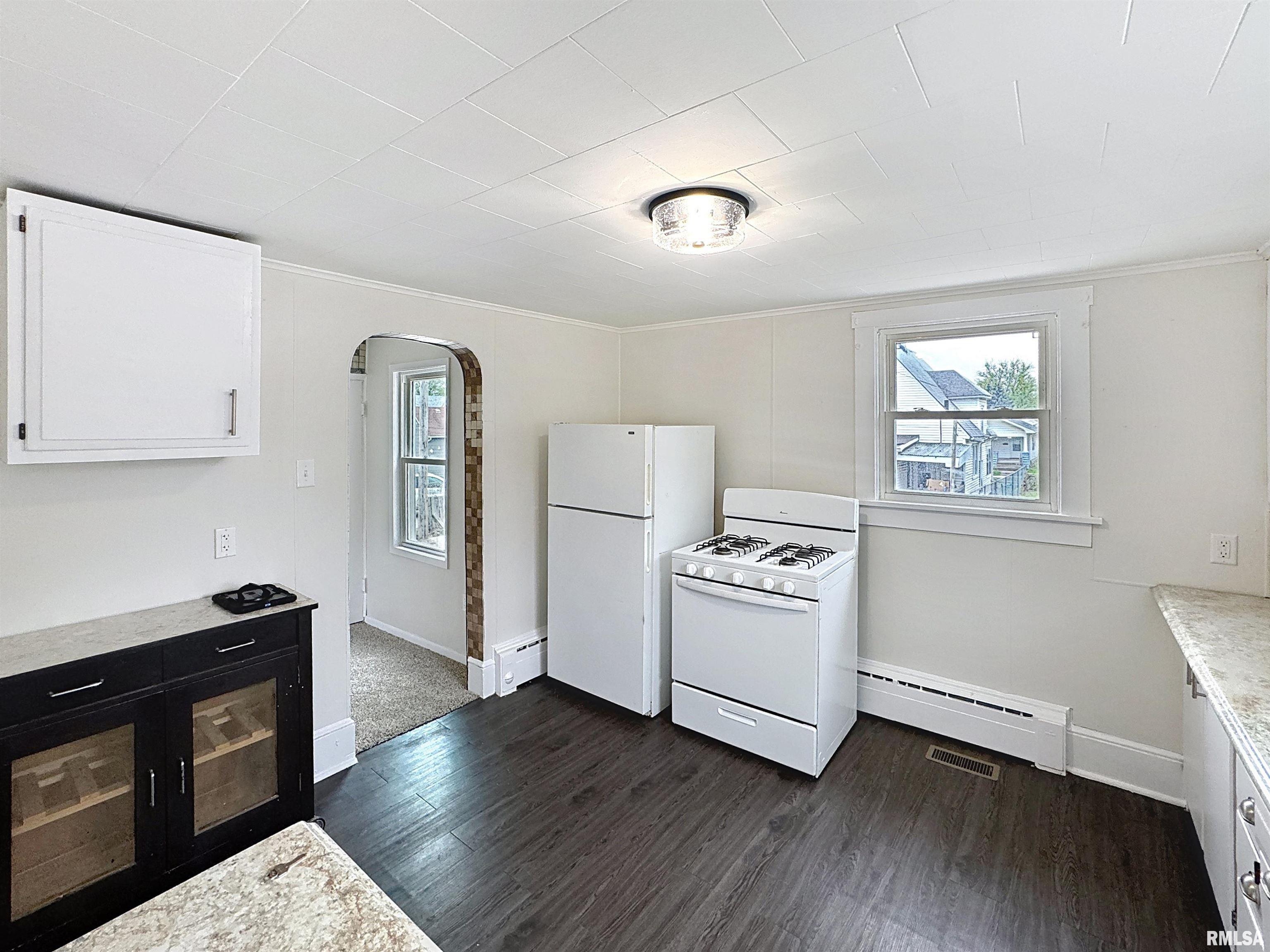 1839 W 9th Street, Davenport, Iowa image 12