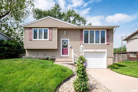 Homes For Sale - 6203 N Randwick Road<br/> Peoria County, Peoria, IL 61615