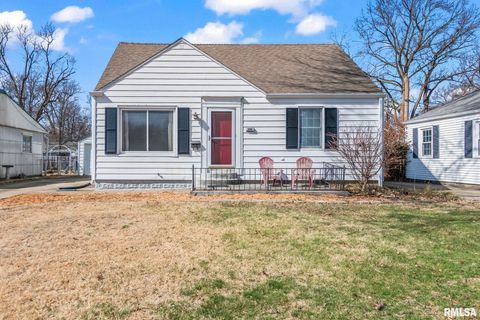 Homes For Sale - 2321 S Pasfield Street<br/> Springfield, IL 62704