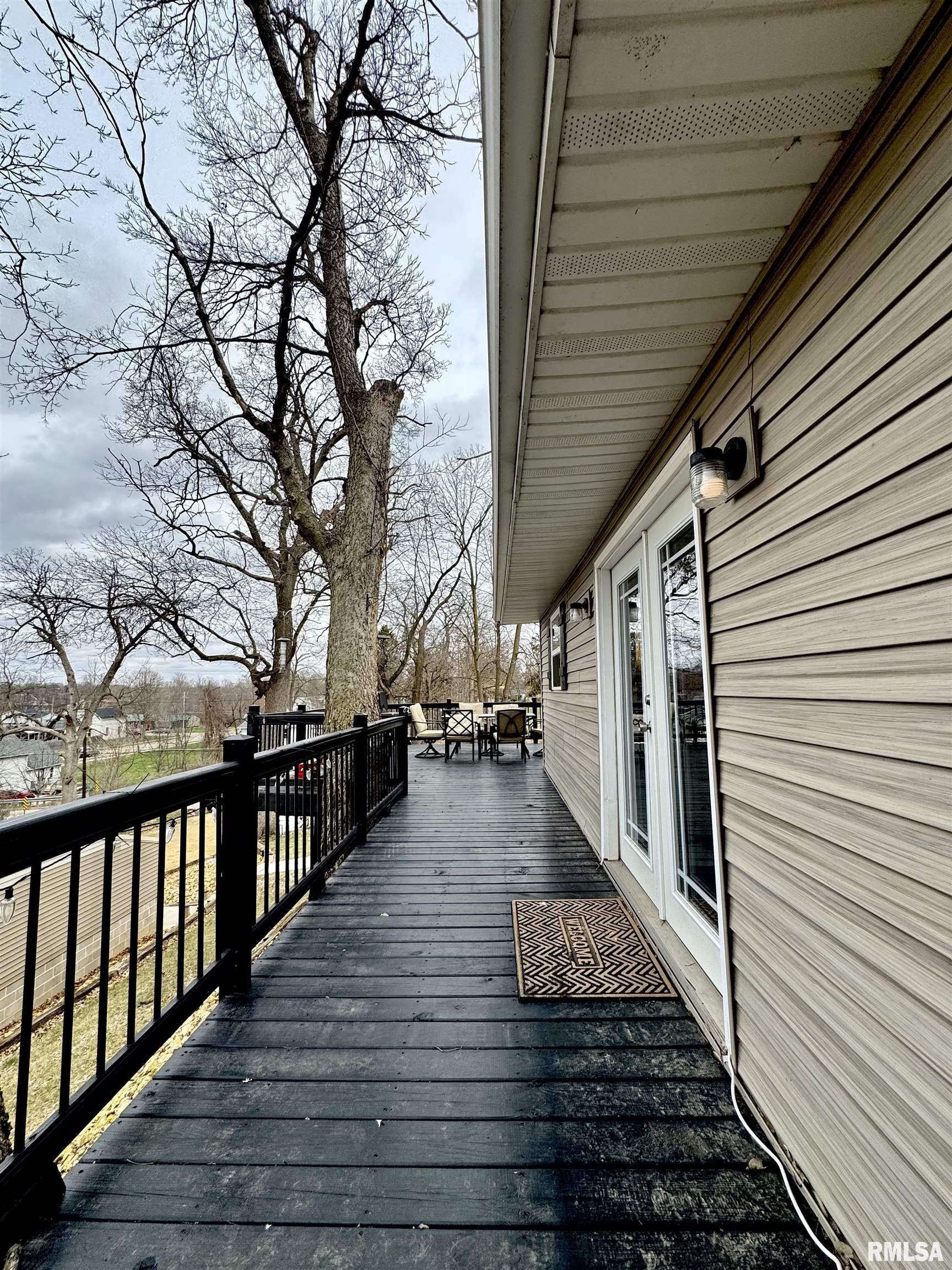 2346 N 11th Street, Clinton, Iowa image 28