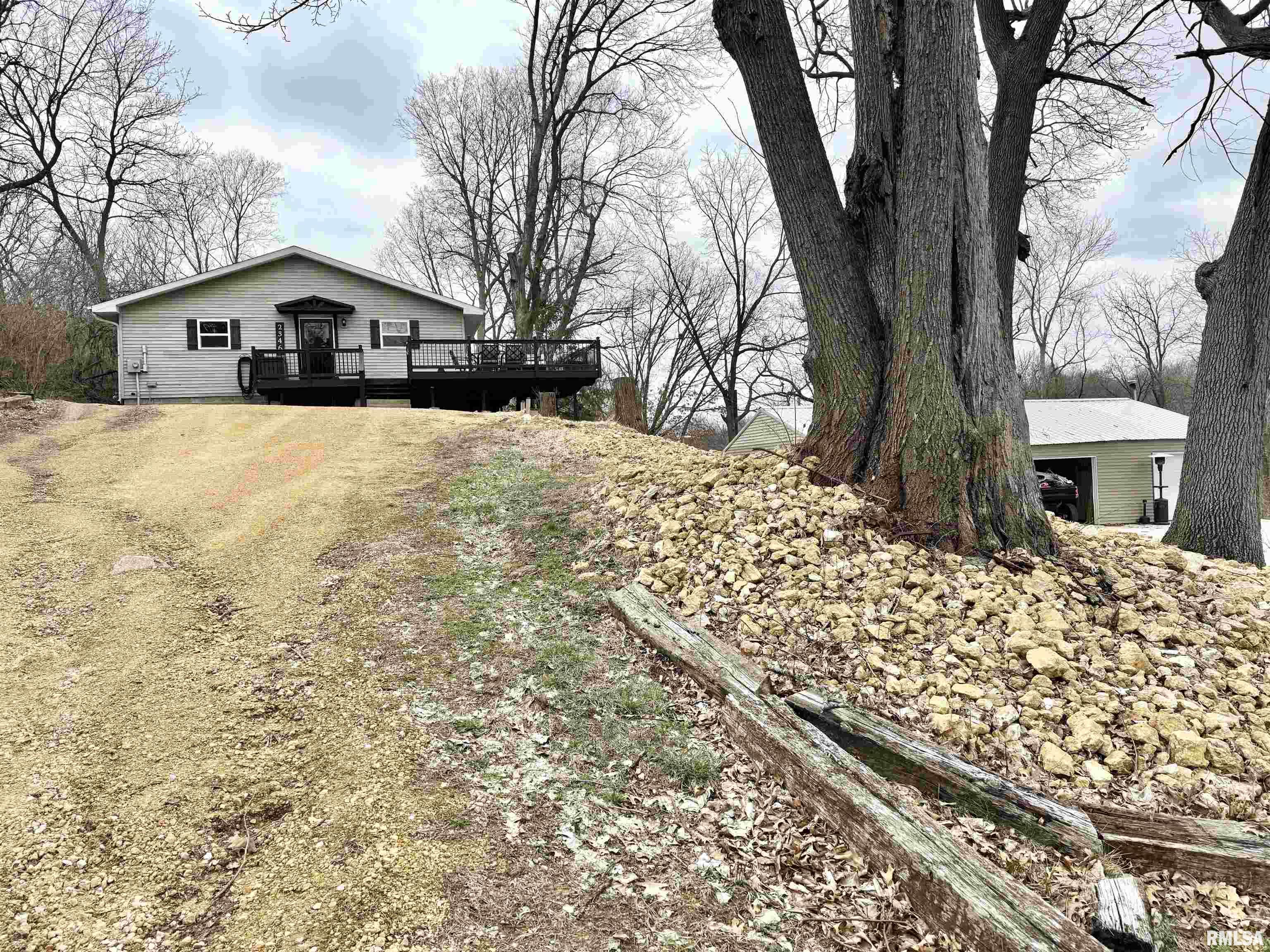 2346 N 11th Street, Clinton, Iowa image 2