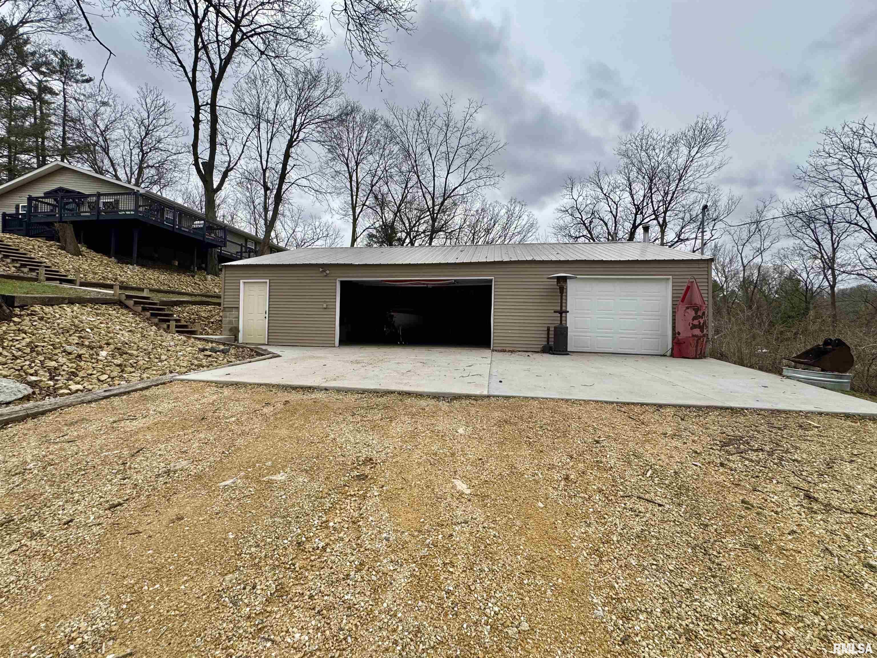 2346 N 11th Street, Clinton, Iowa image 33