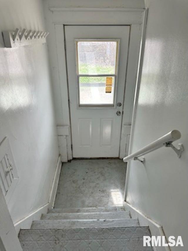 1321 W 13th Street, Davenport, Iowa image 10