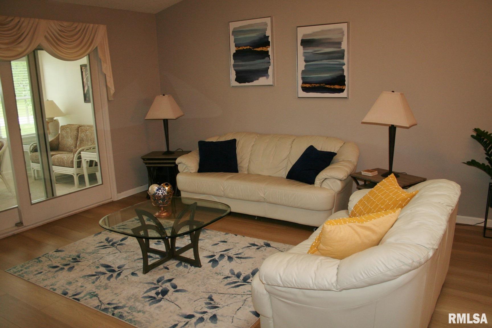 4011 Prairie Lane, Bettendorf, Iowa image 6