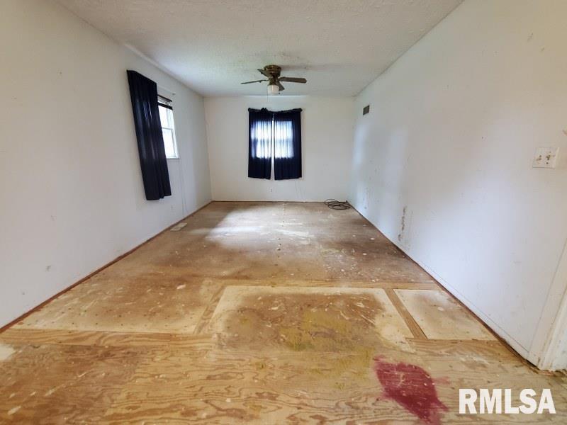 204 Sunnyview Drive, Galesburg, Illinois image 7