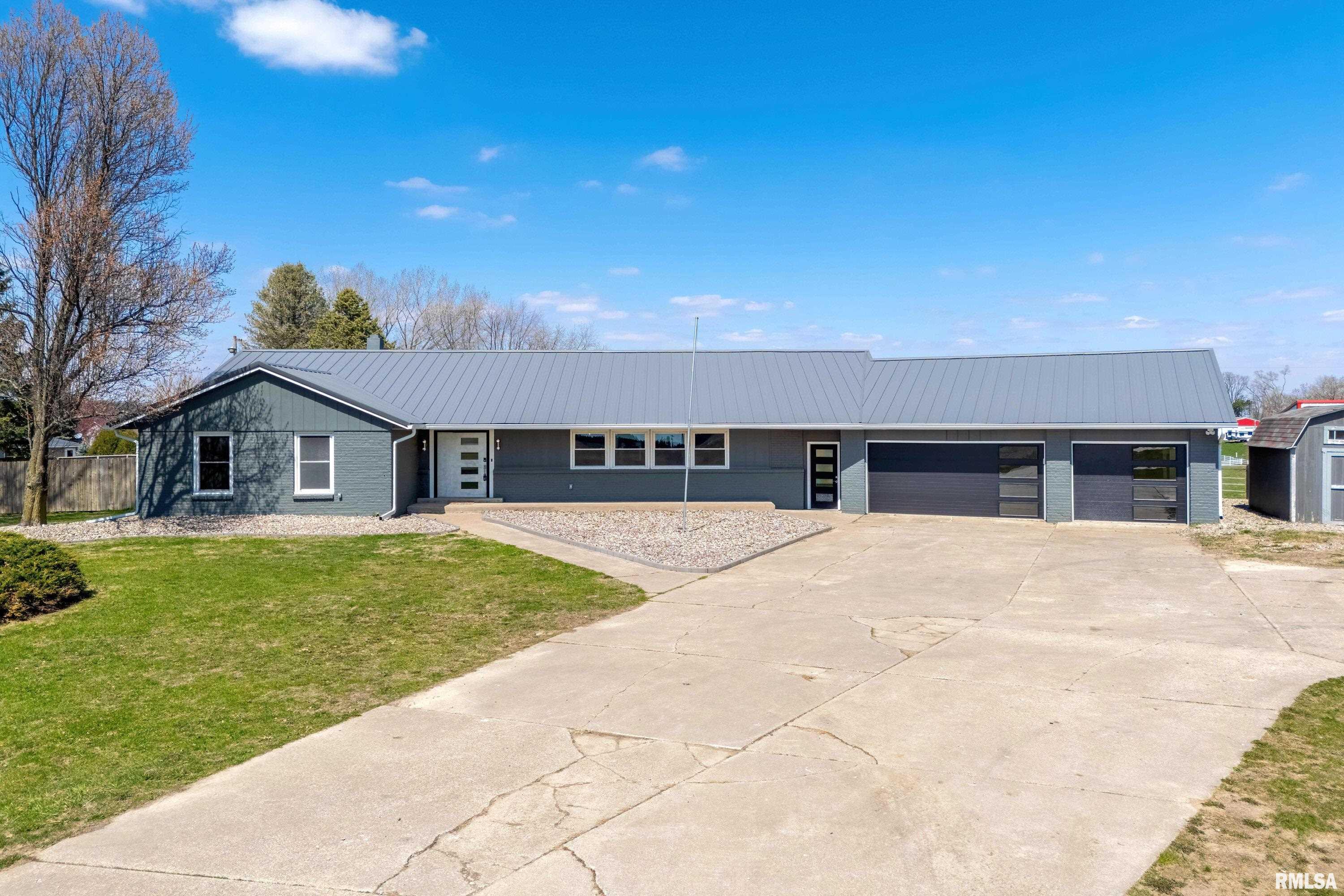 20874 270th Street, Eldridge, Iowa image 1
