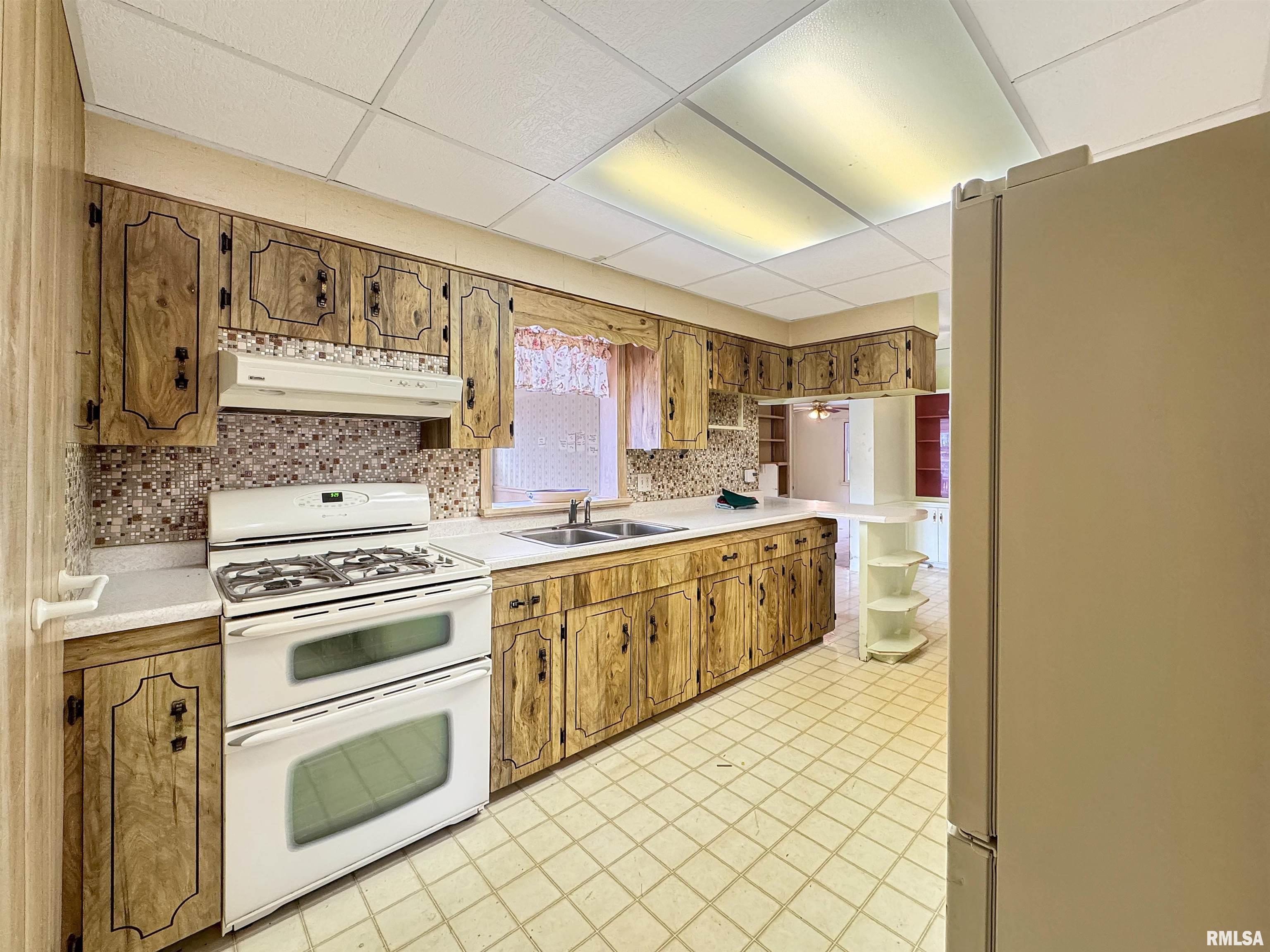 1410 W West Aire Avenue, Peoria, Illinois image 11
