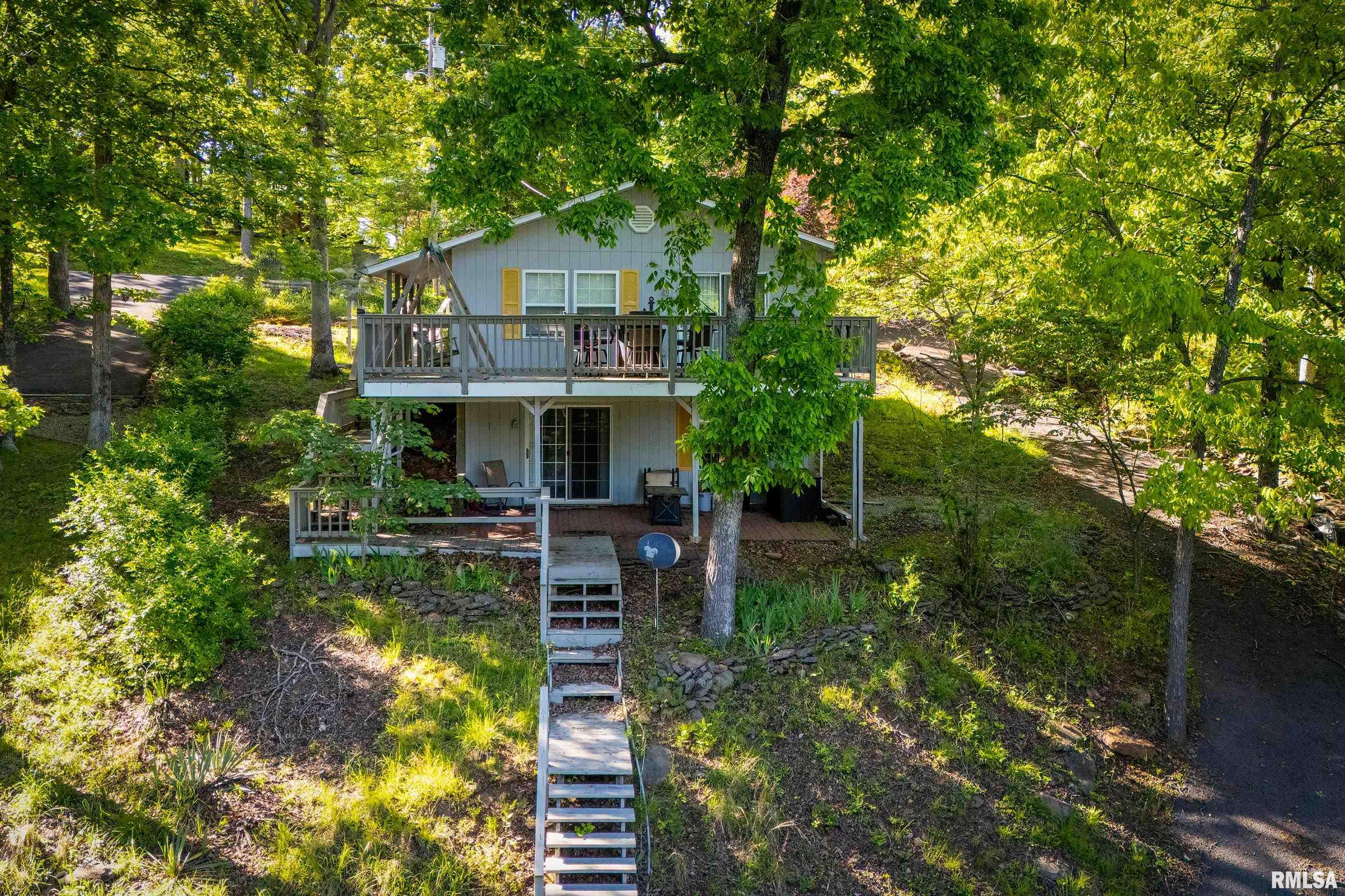 385 S Lakeshore Drive, Goreville, Illinois image 2