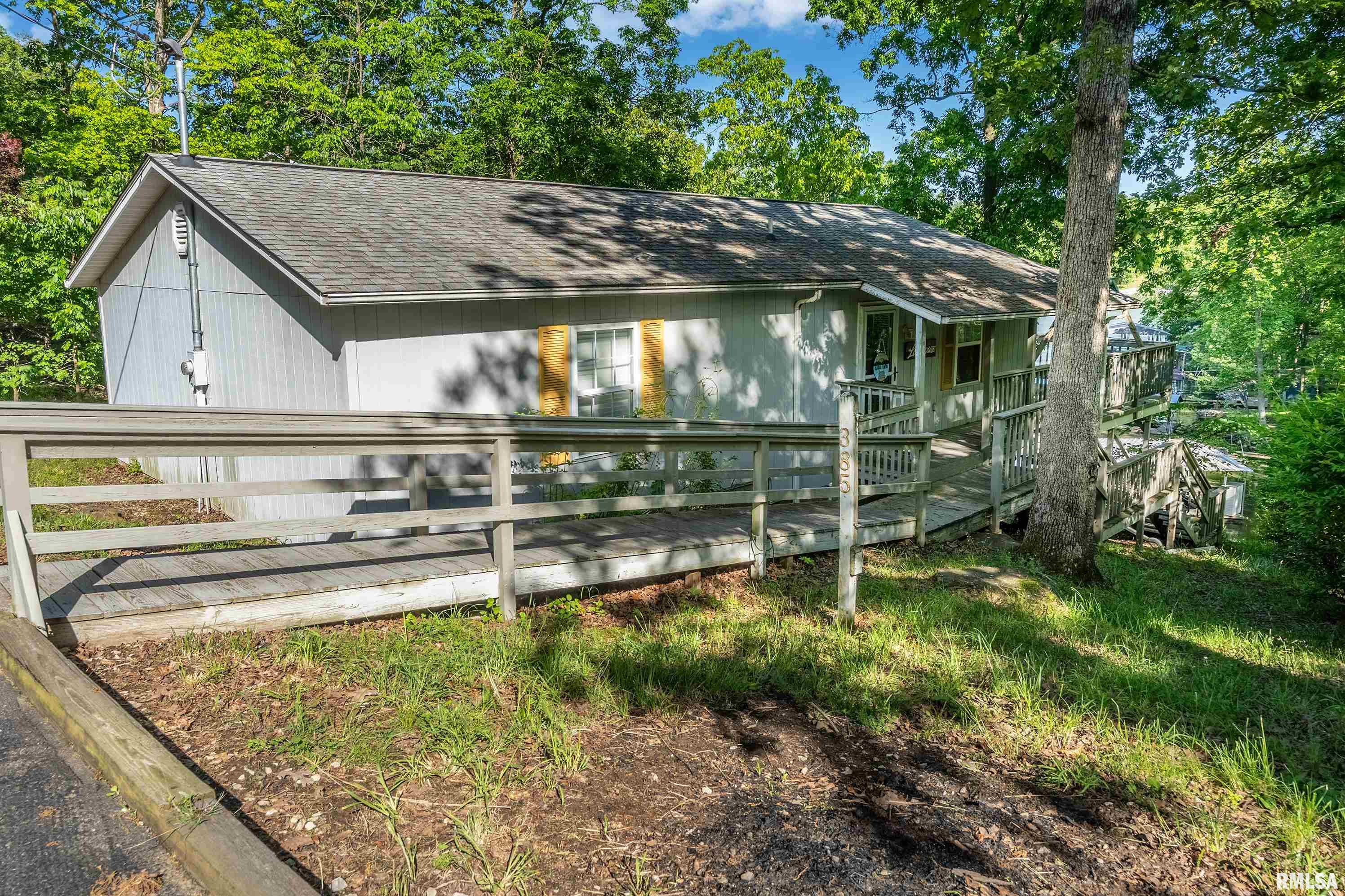 385 S Lakeshore Drive, Goreville, Illinois image 3