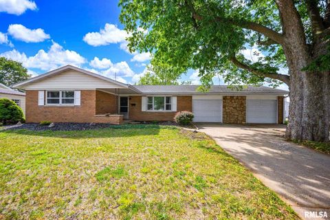 Homes For Sale - 115 S Sweetbriar Drive<br/> Peoria County, Chillicothe, IL 61523
