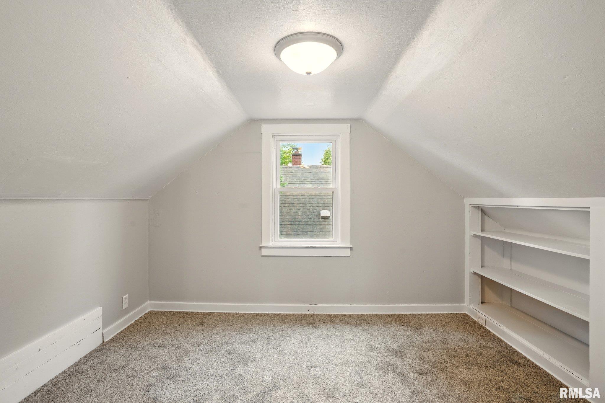 2121 4th Street, Moline, Illinois image 17
