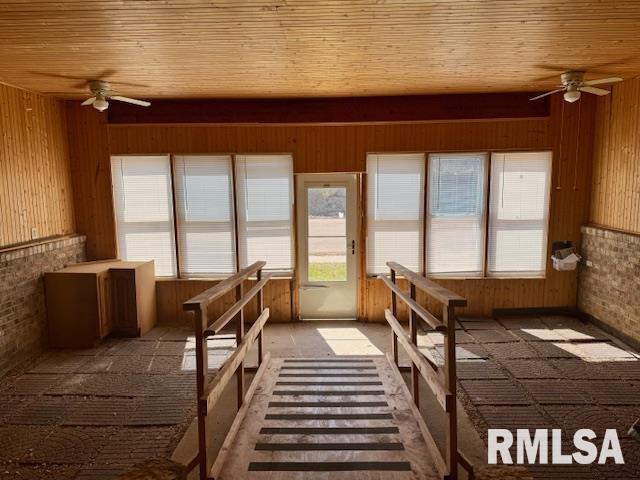 550 8th Avenue South, Clinton, Iowa image 4