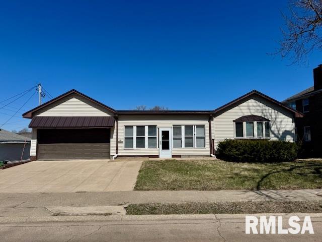 550 8th Avenue South, Clinton, Iowa image 1