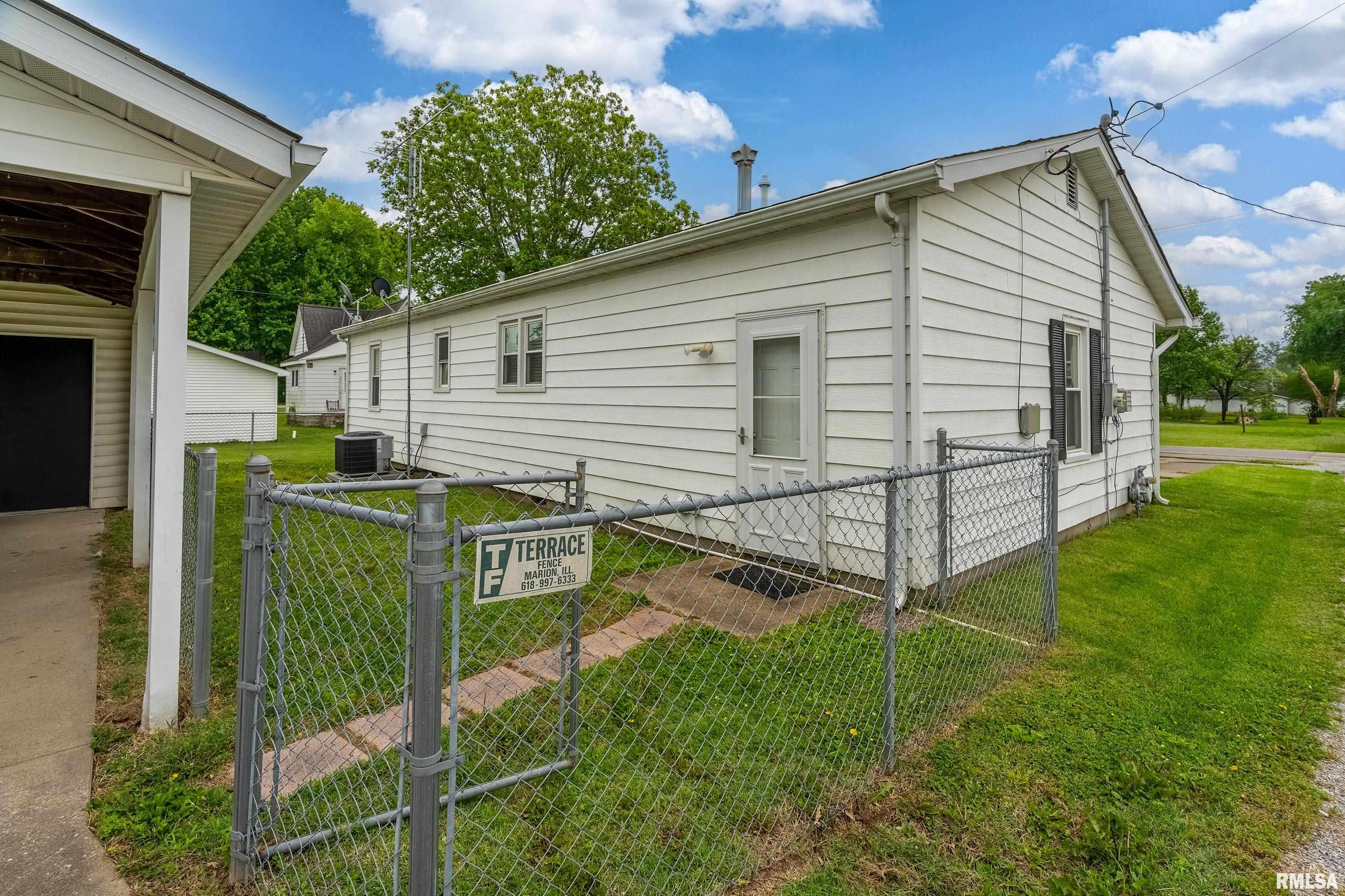 406 E Carter Street, Marion, Illinois image 3