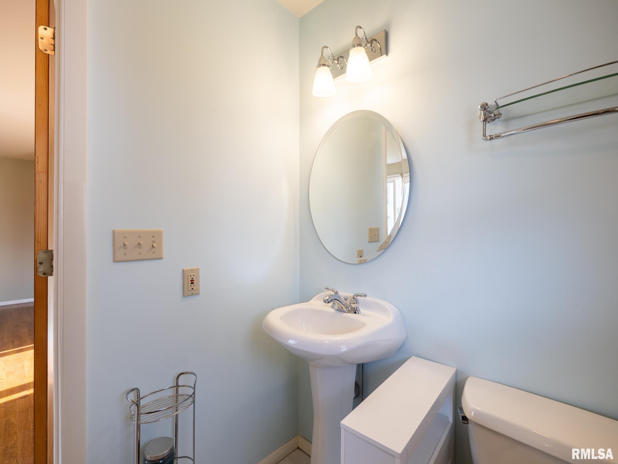 6021 N Western Avenue, Peoria, Illinois image 40