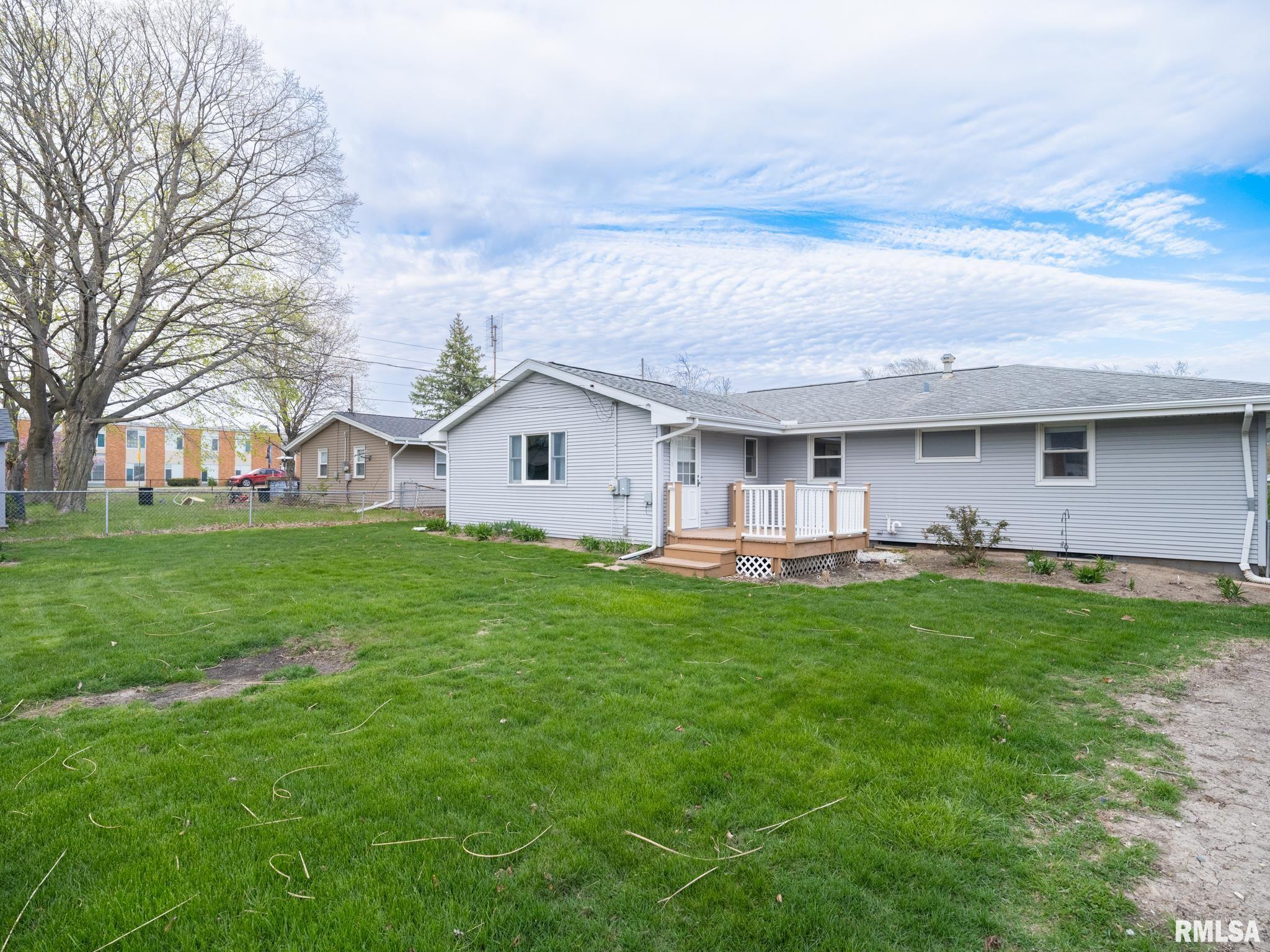 6021 N Western Avenue, Peoria, Illinois image 8