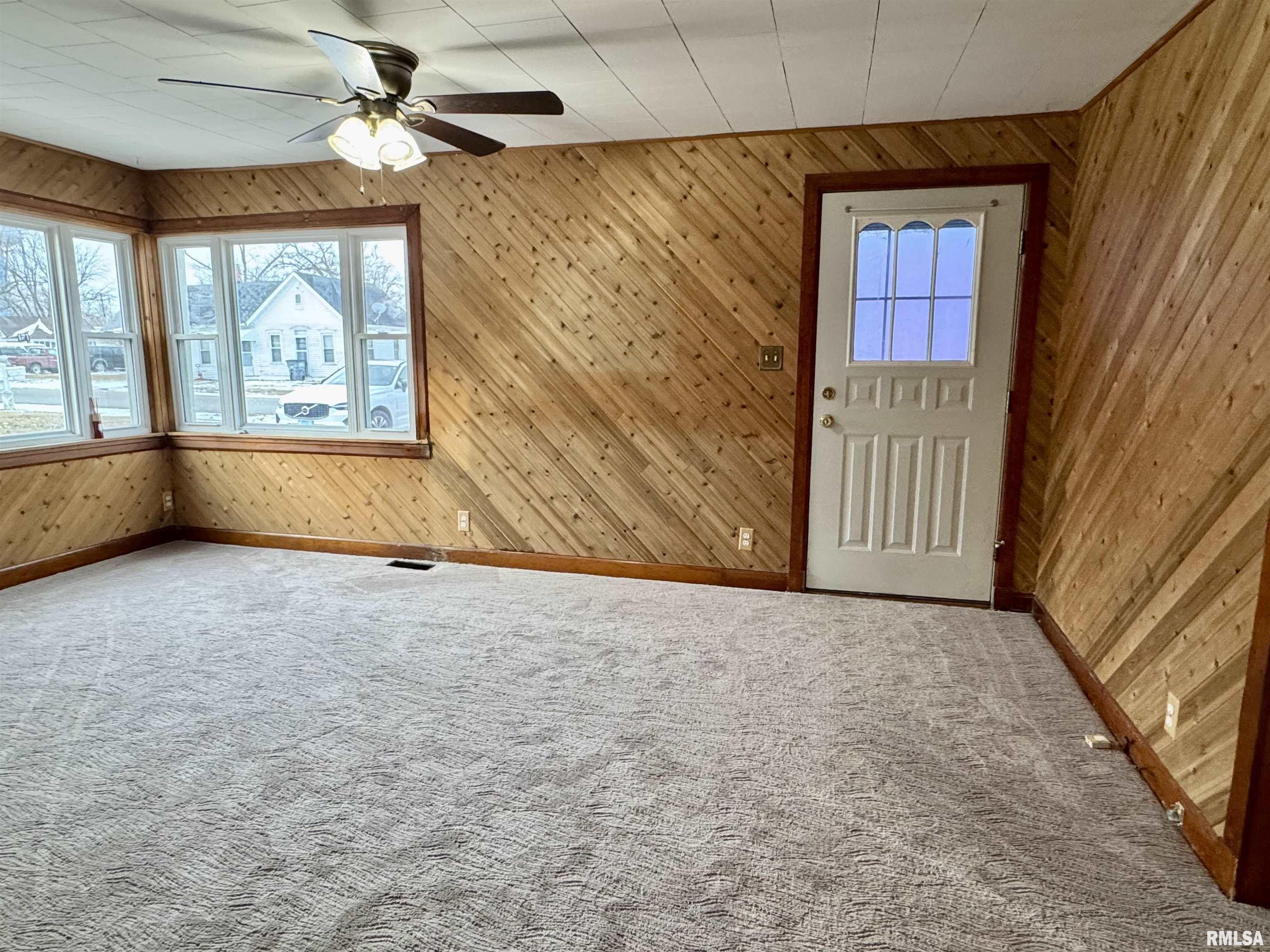 314 N Elizabeth Street, Colchester, Illinois image 7