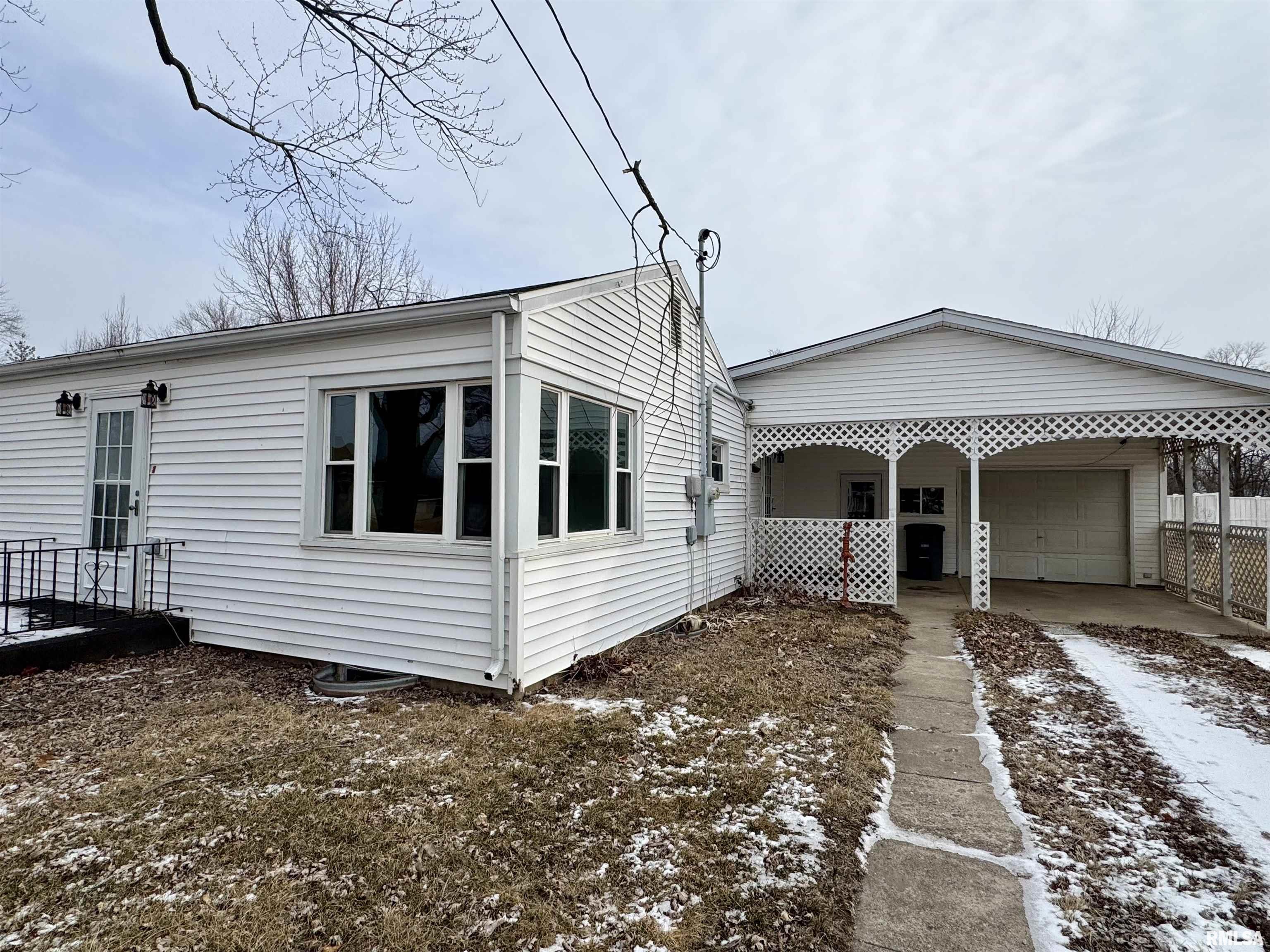 314 N Elizabeth Street, Colchester, Illinois image 3