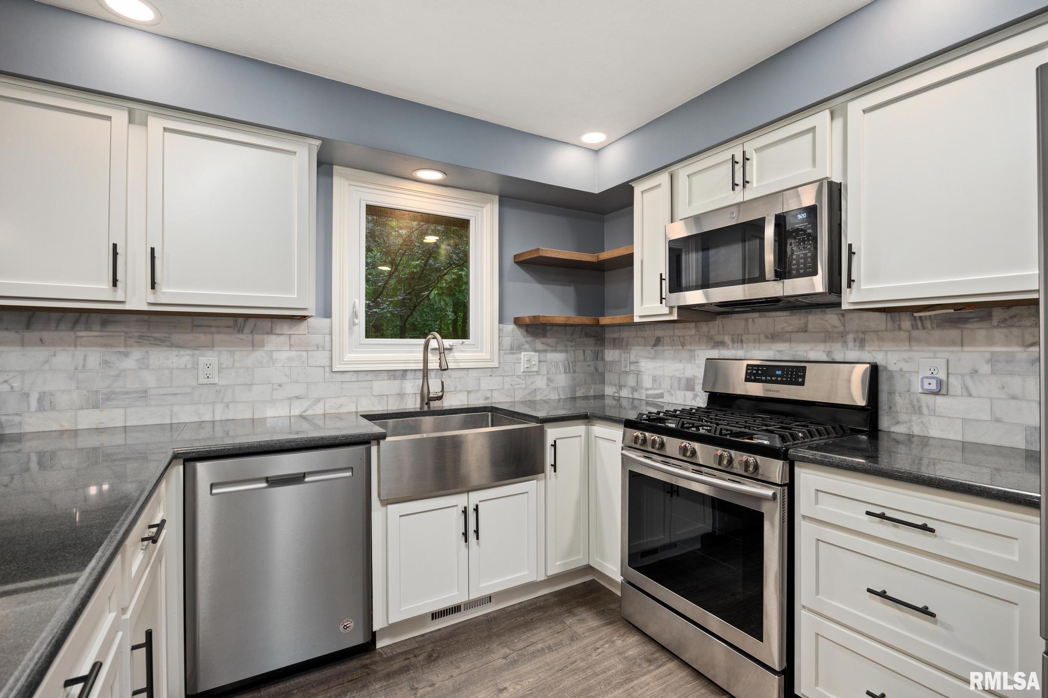 3407 W Capitol Drive, Peoria, Illinois image 6