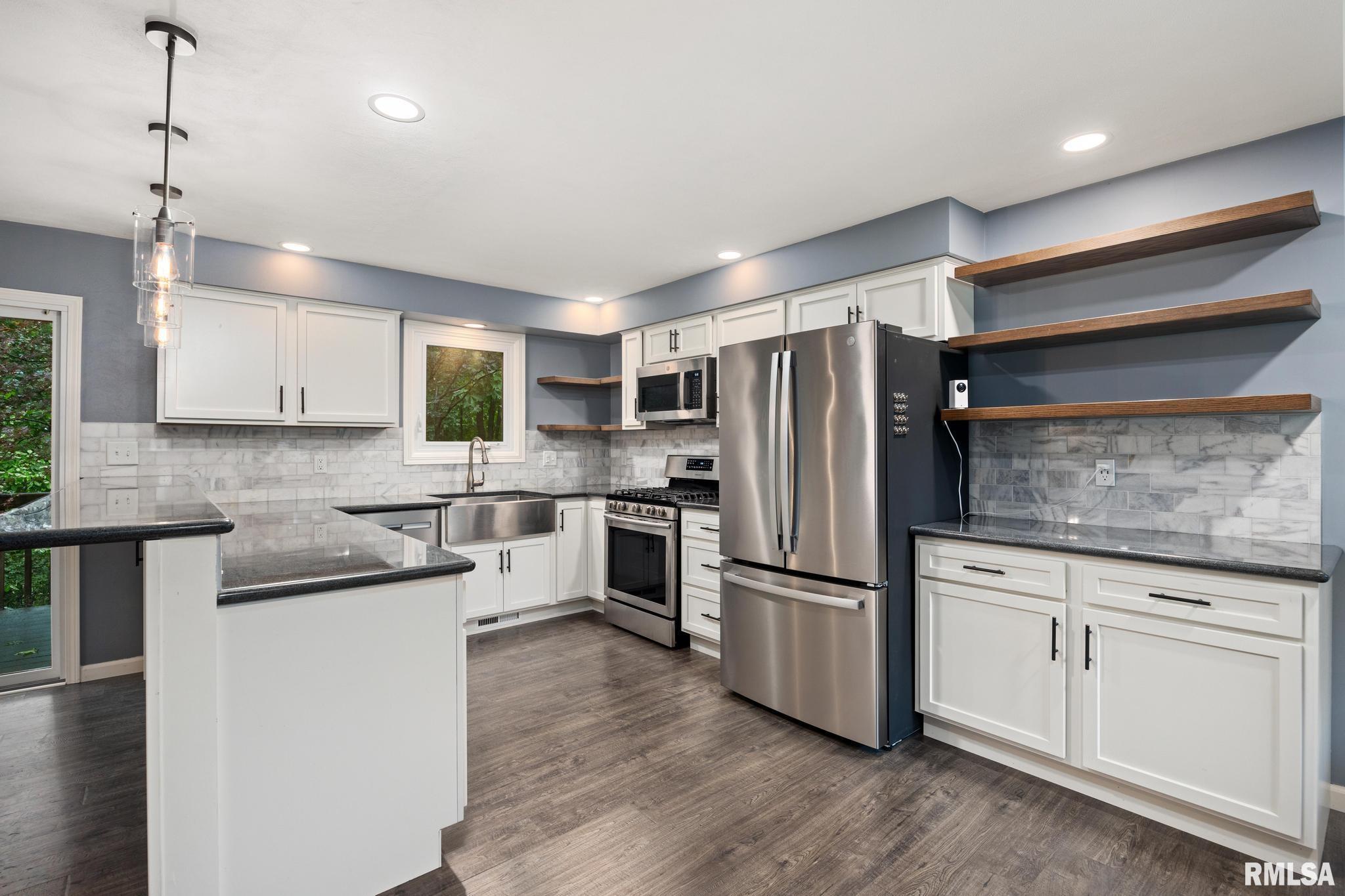 3407 W Capitol Drive, Peoria, Illinois image 5