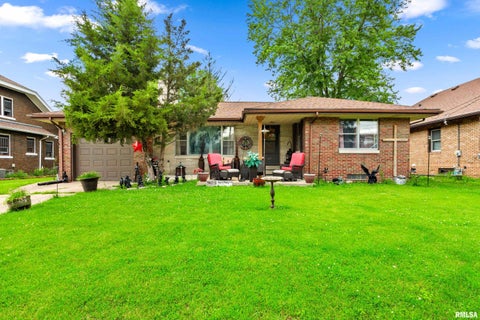 Homes For Sale - 2907 N Sheridan Road<br/> Peoria, IL 61604