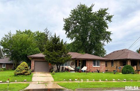 Homes For Sale - 2907 N Sheridan Road<br/> Peoria, IL 61604