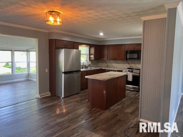 805 Dogwood Lane, Marion, Illinois image 13